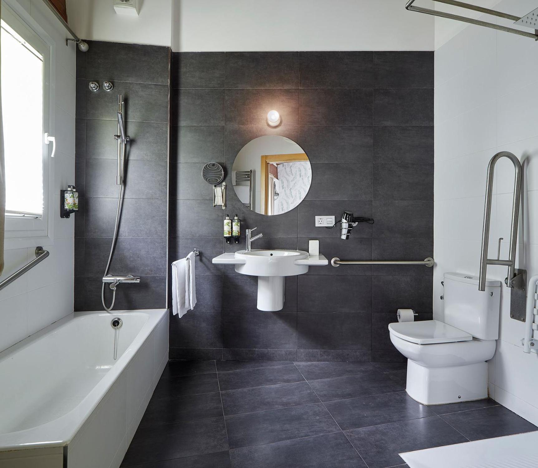 Standard Double Room - Photo 23