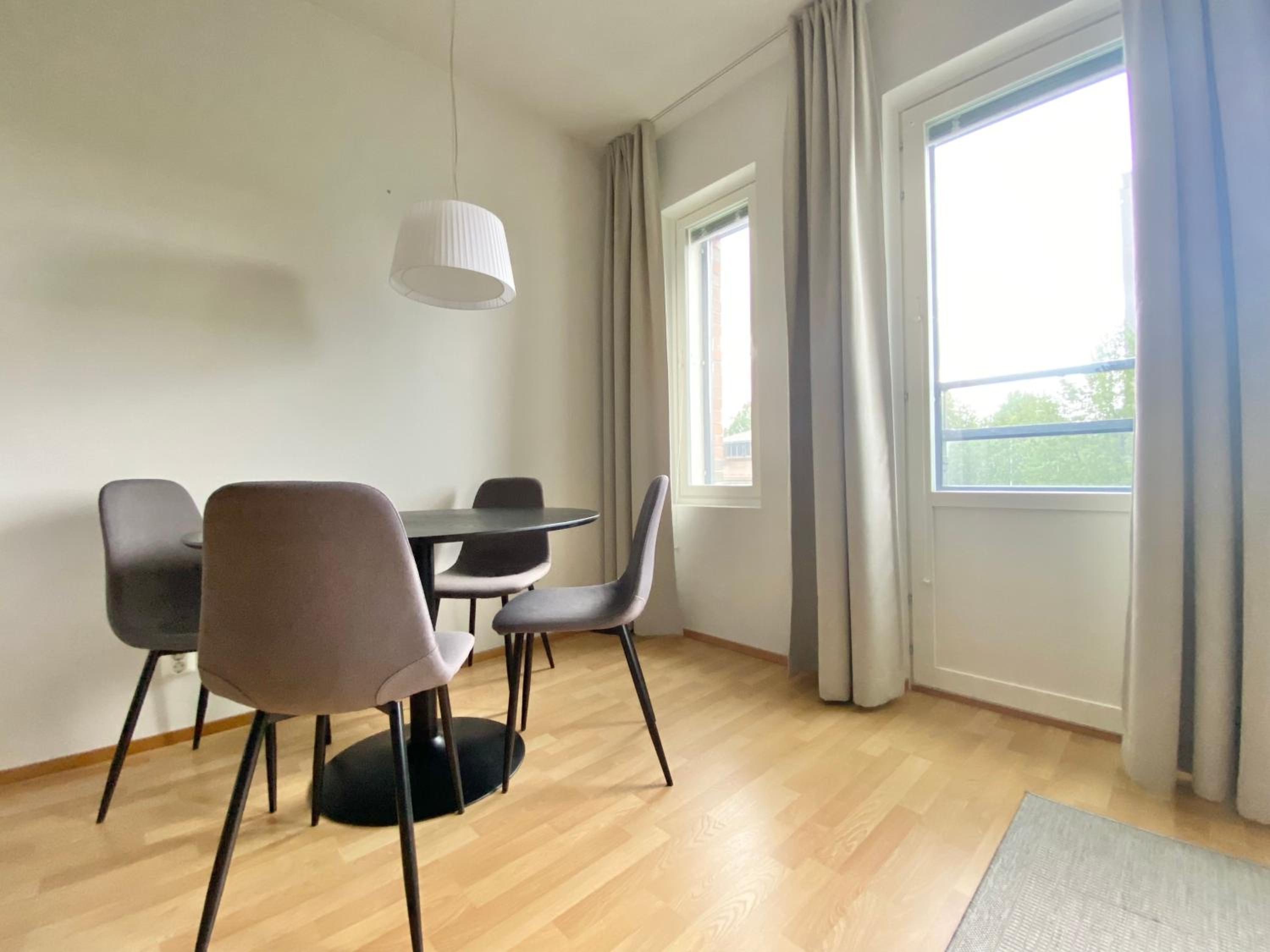One-Bedroom Apartment - Photo 21