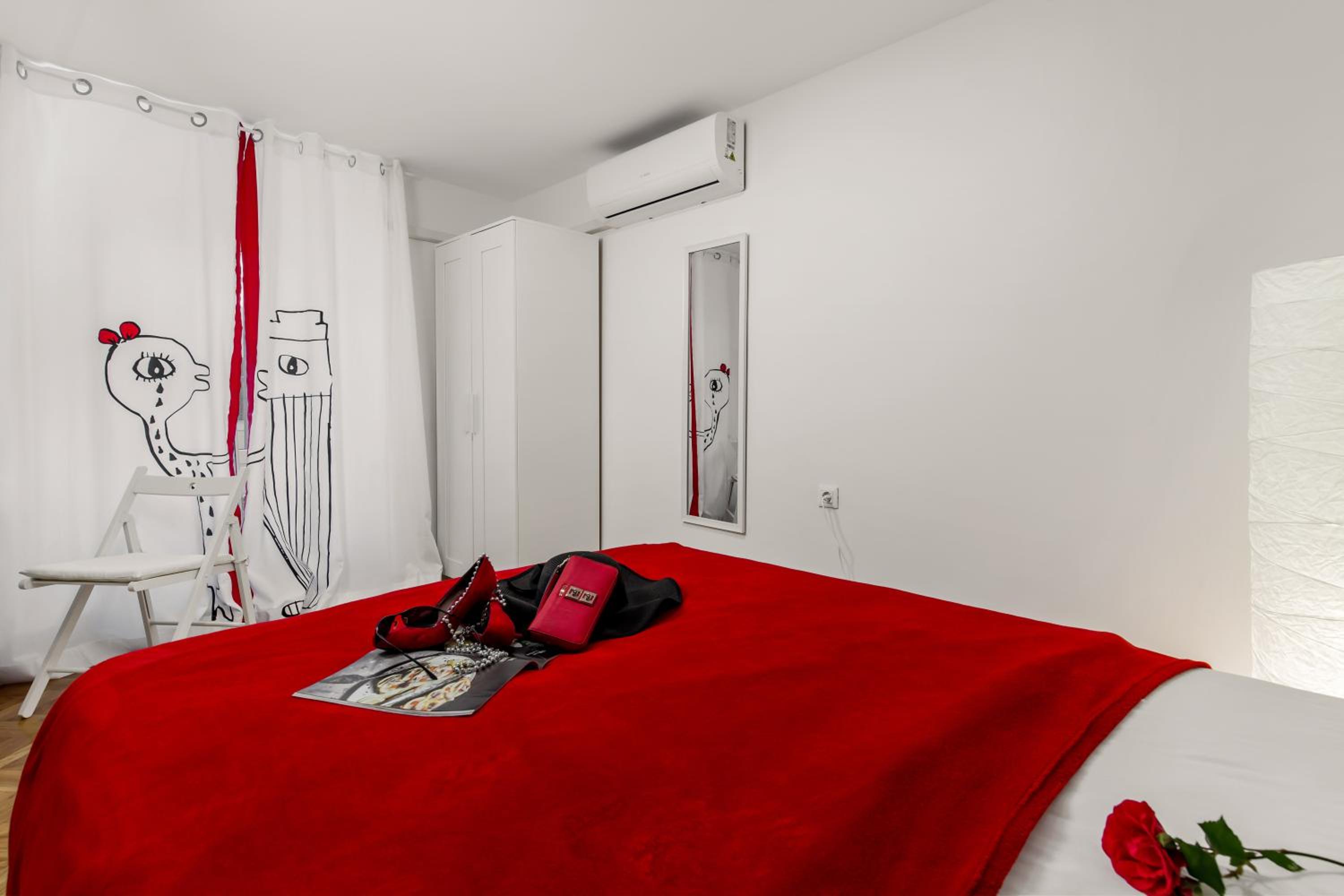 Two-Bedroom Apartment - Photo 4