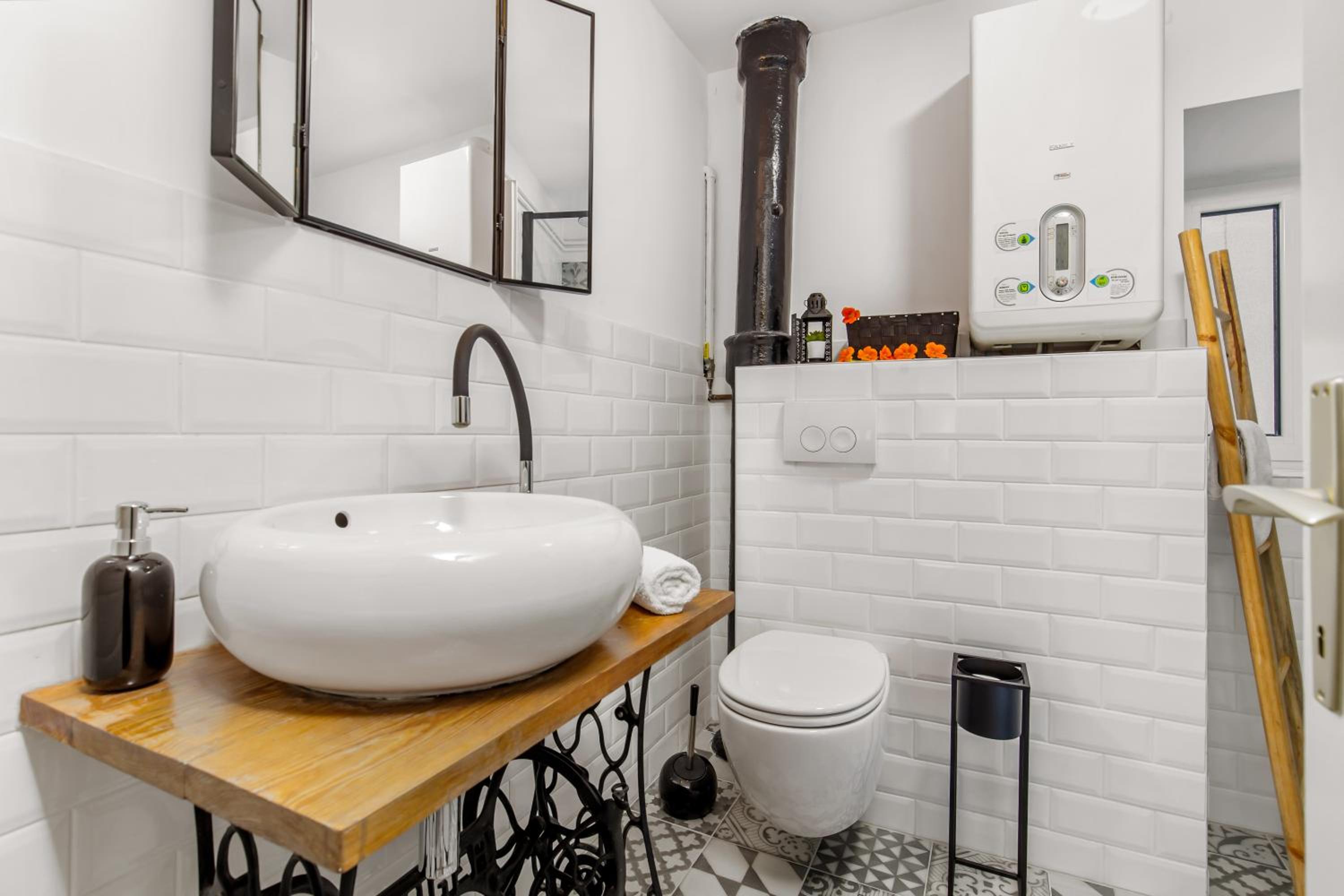 Two-Bedroom Apartment - Photo 6