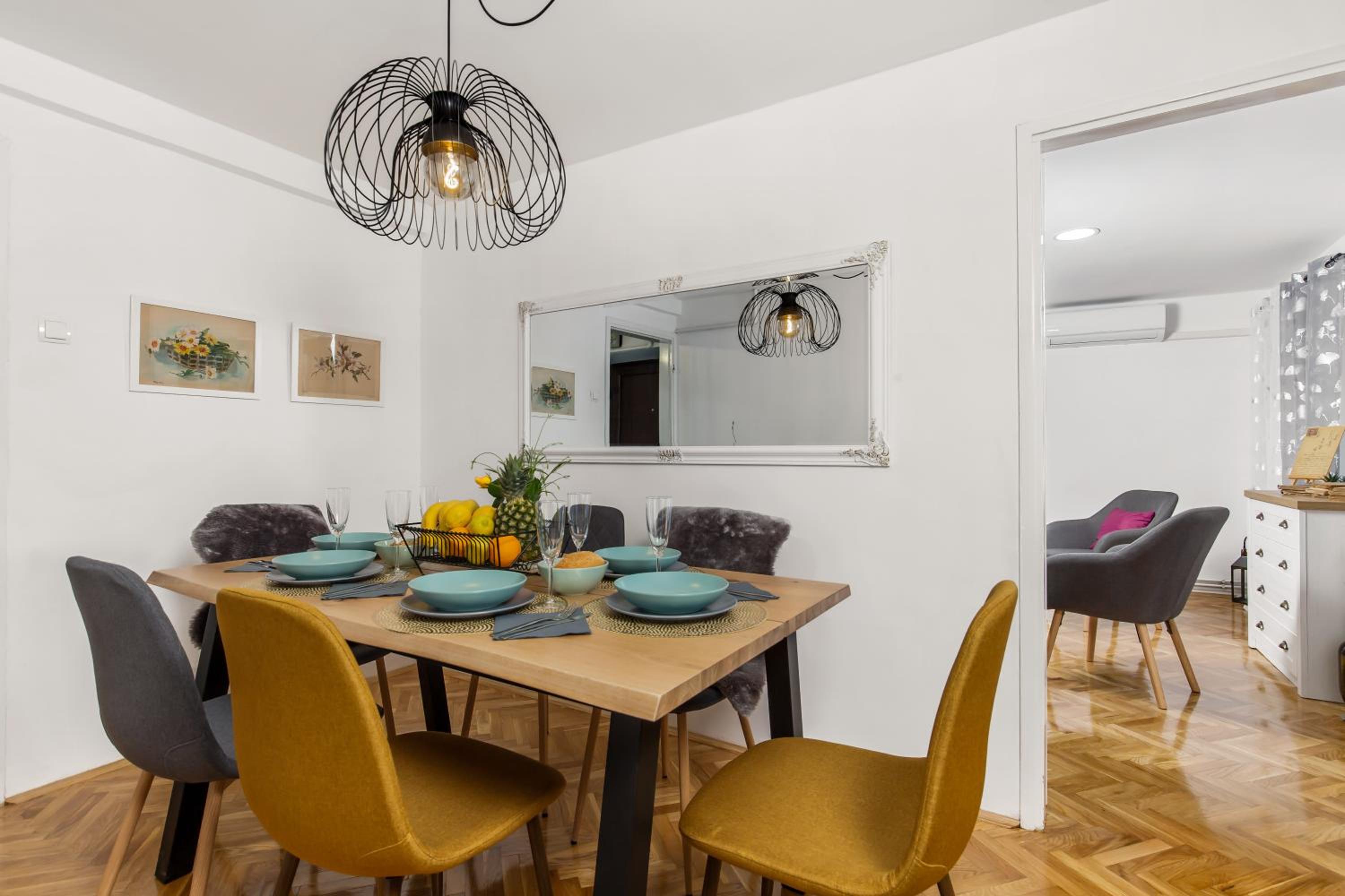 Two-Bedroom Apartment - Photo 11