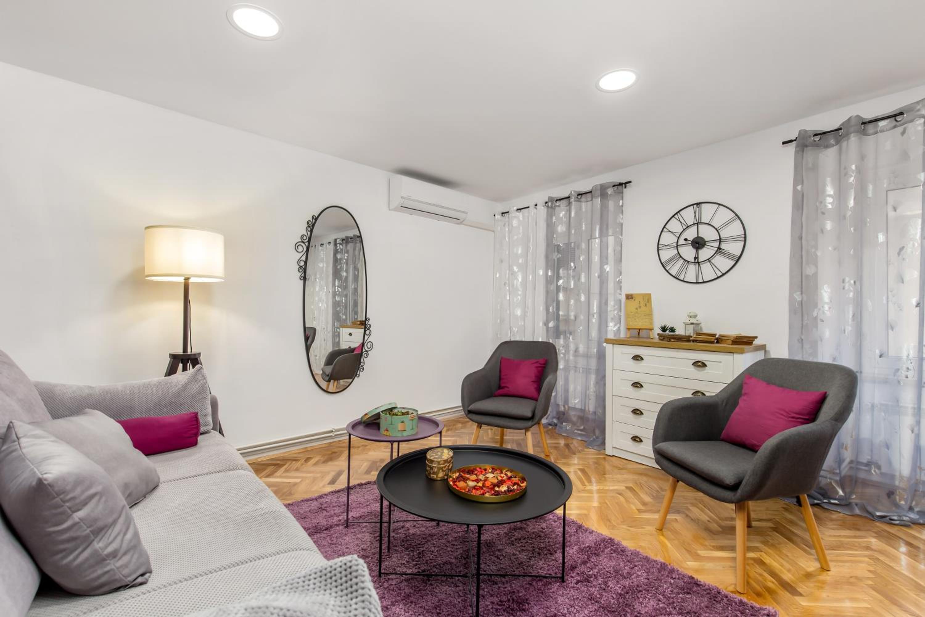 Two-Bedroom Apartment - Photo 16