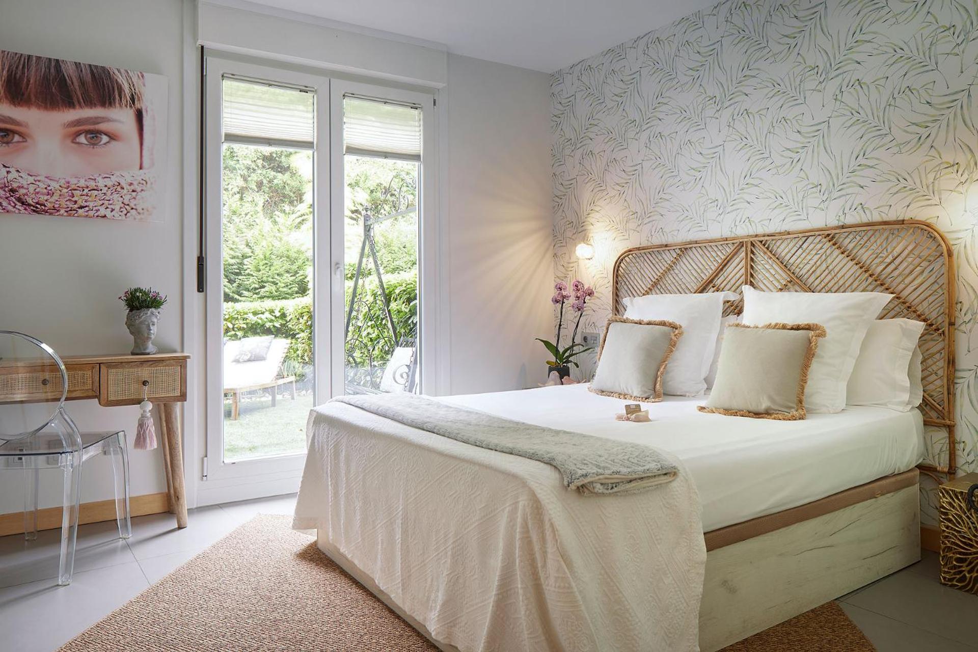 Standard Double Room - Photo 28