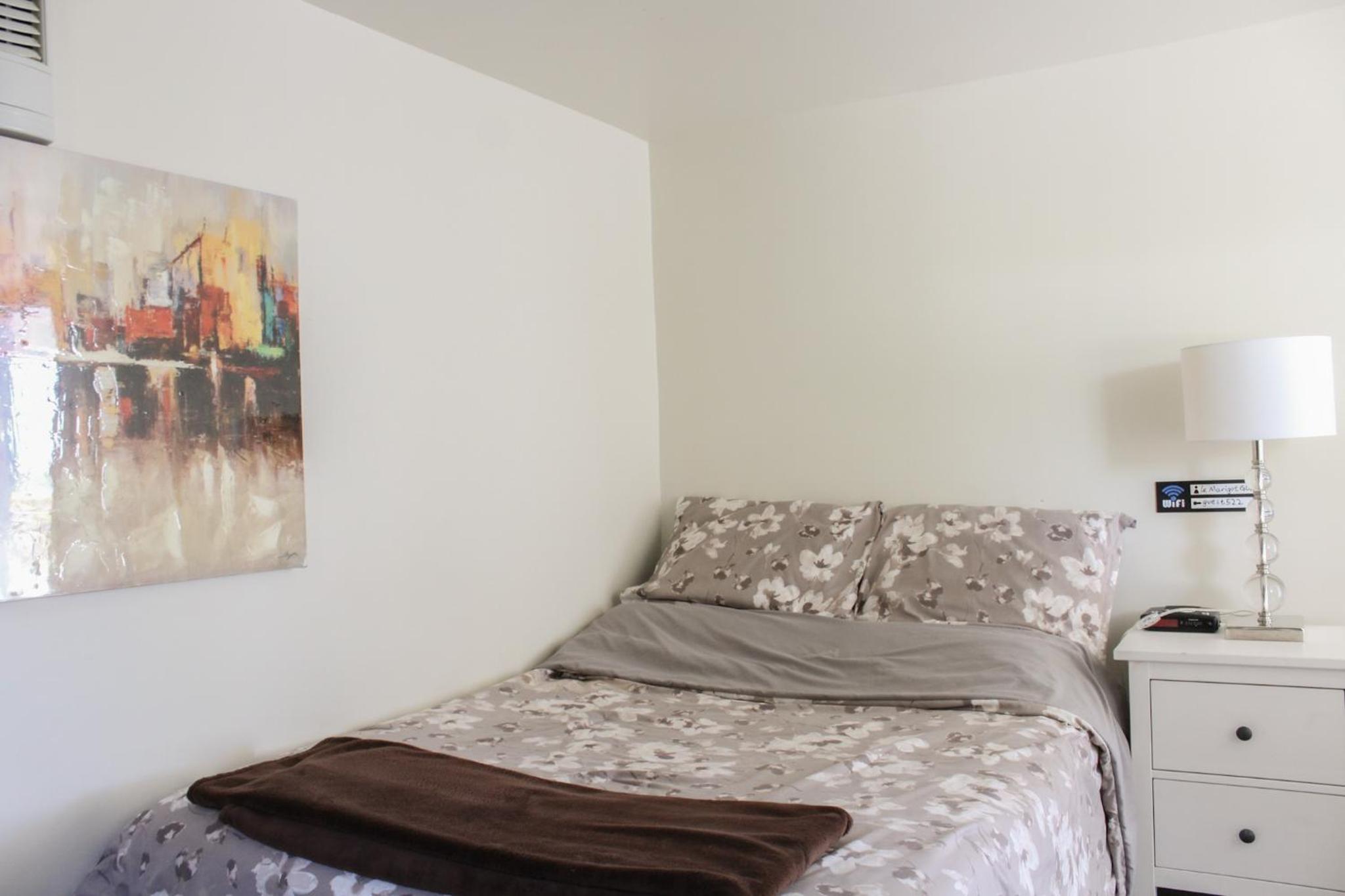 Standard Queen Room - Photo 4