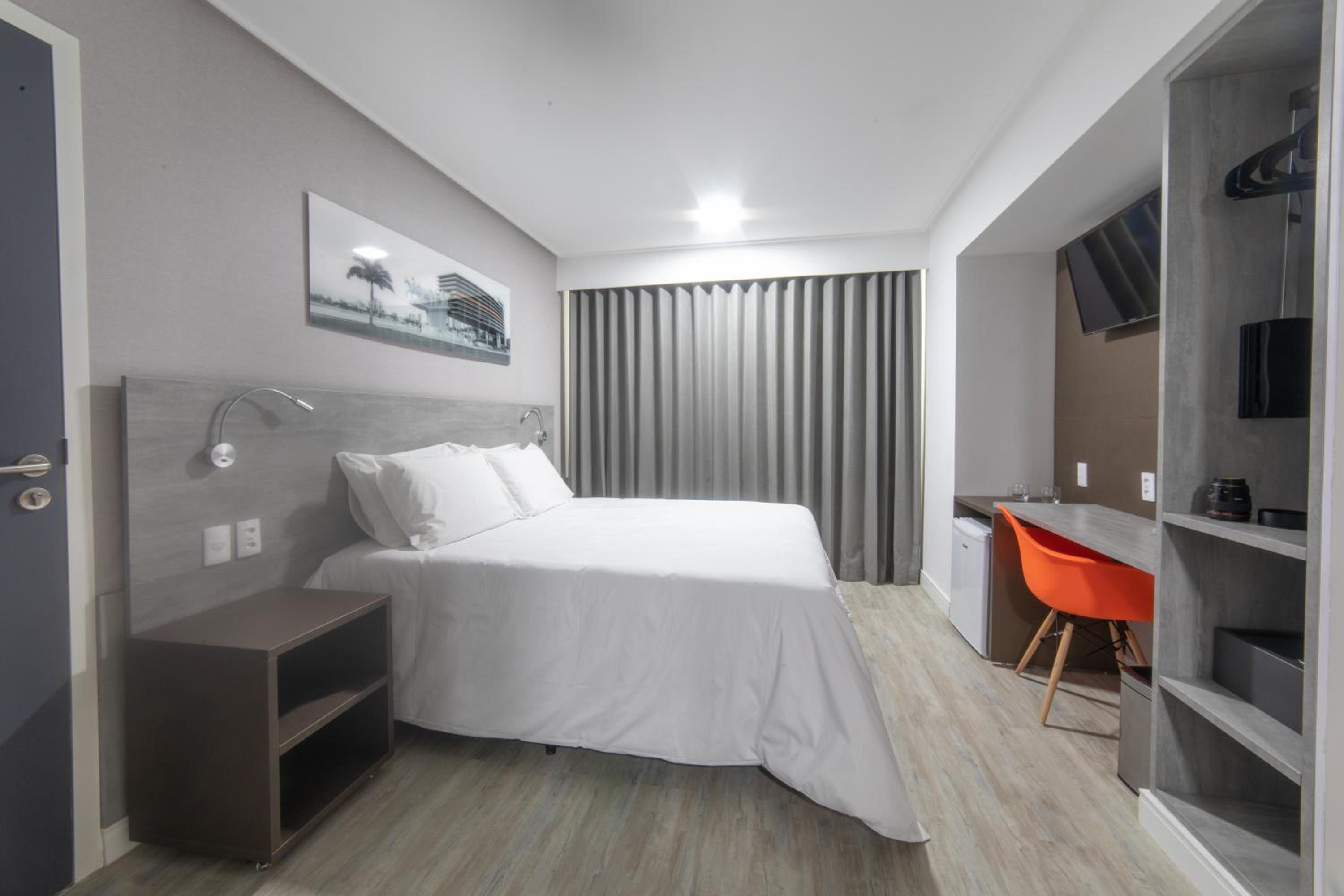 Standard PwD Disability Access - 1 Queen Bed