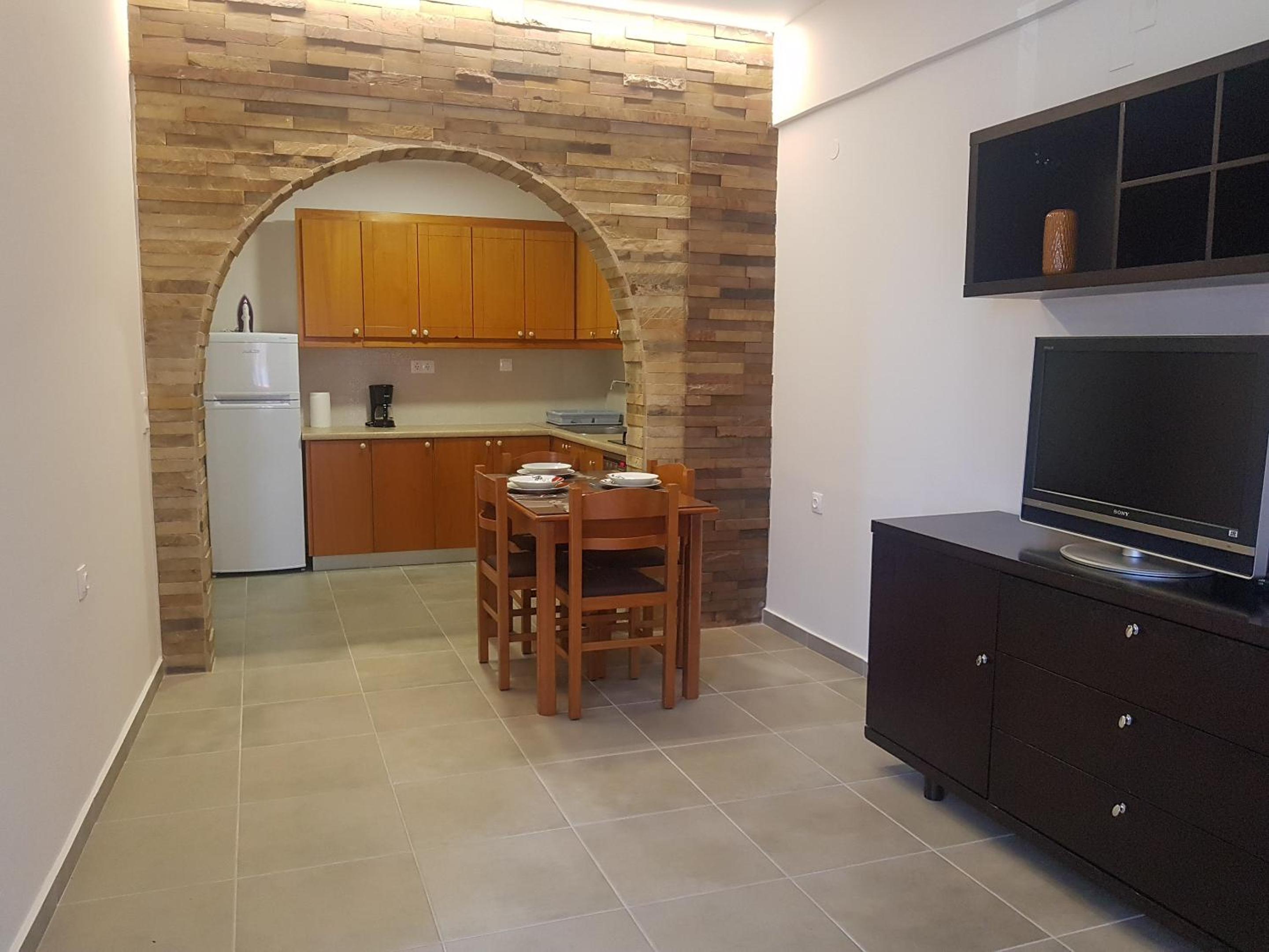 One-Bedroom Apartment - Photo 9