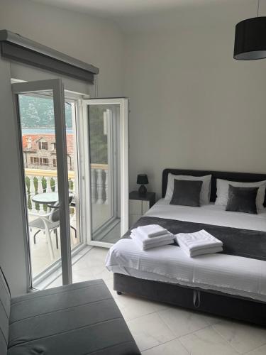 Studio with Terrace