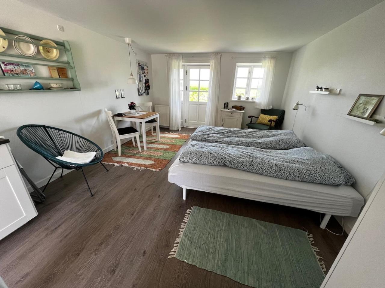 Studio with Terrace