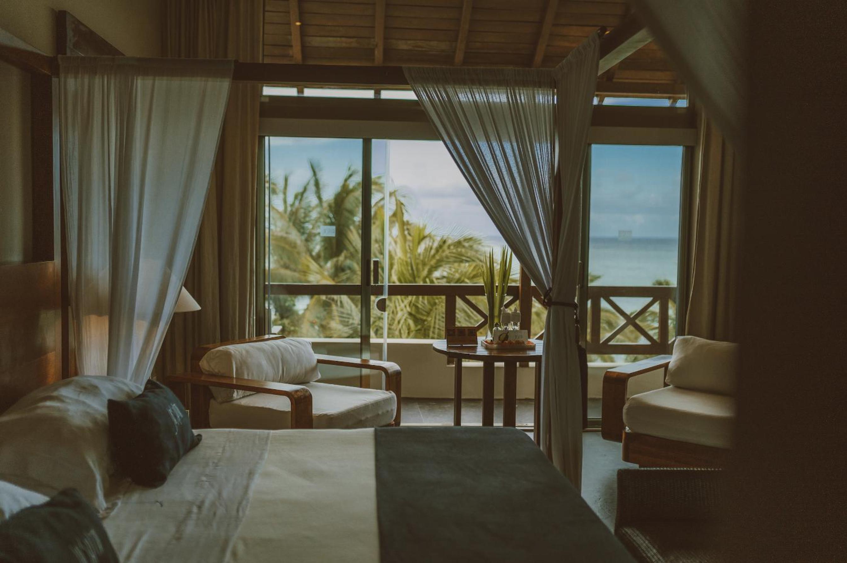 King Suite with Ocean View - Photo 3