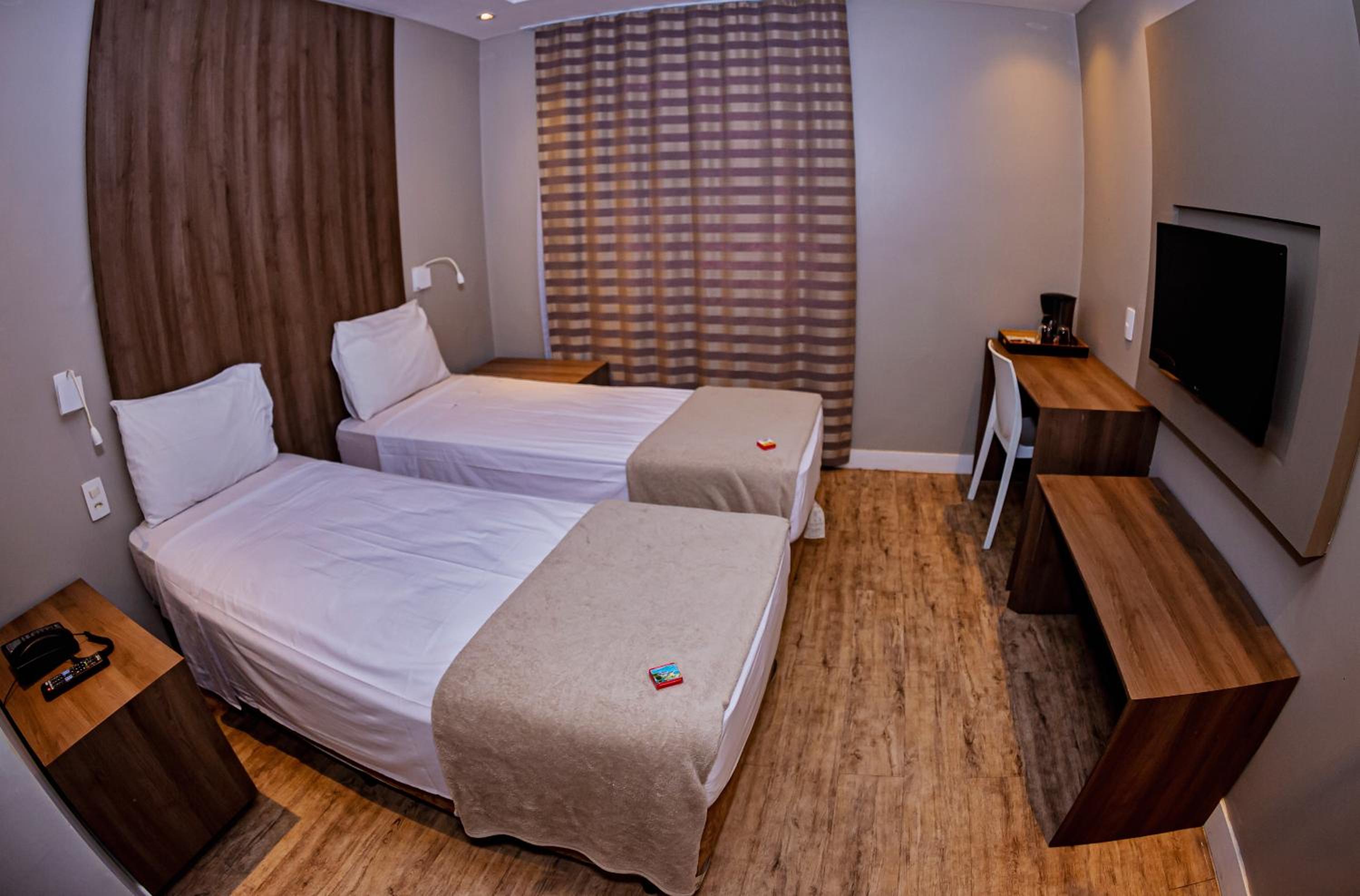 Deluxe Double or Twin Room photo 2