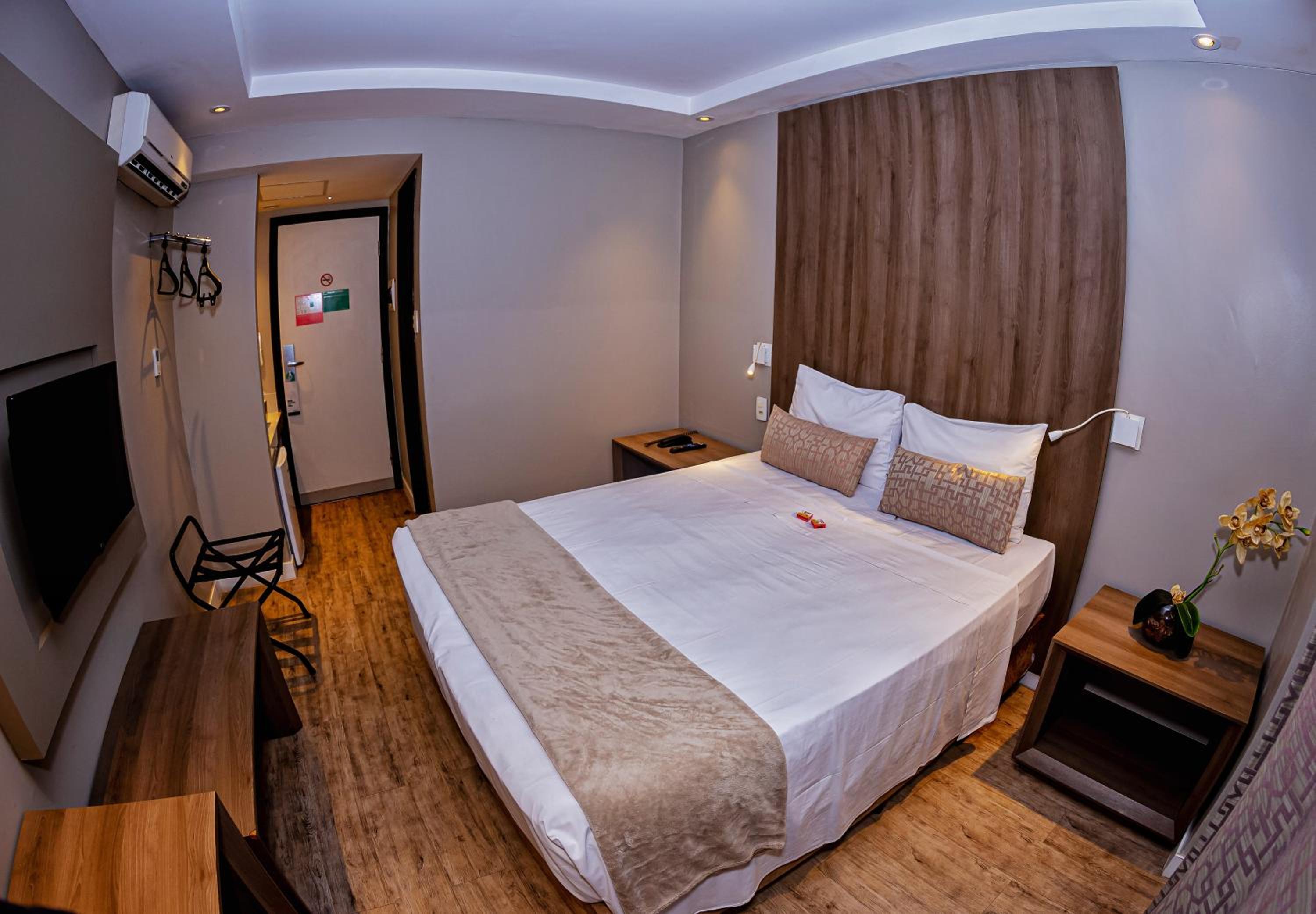 Deluxe Double or Twin Room photo 1