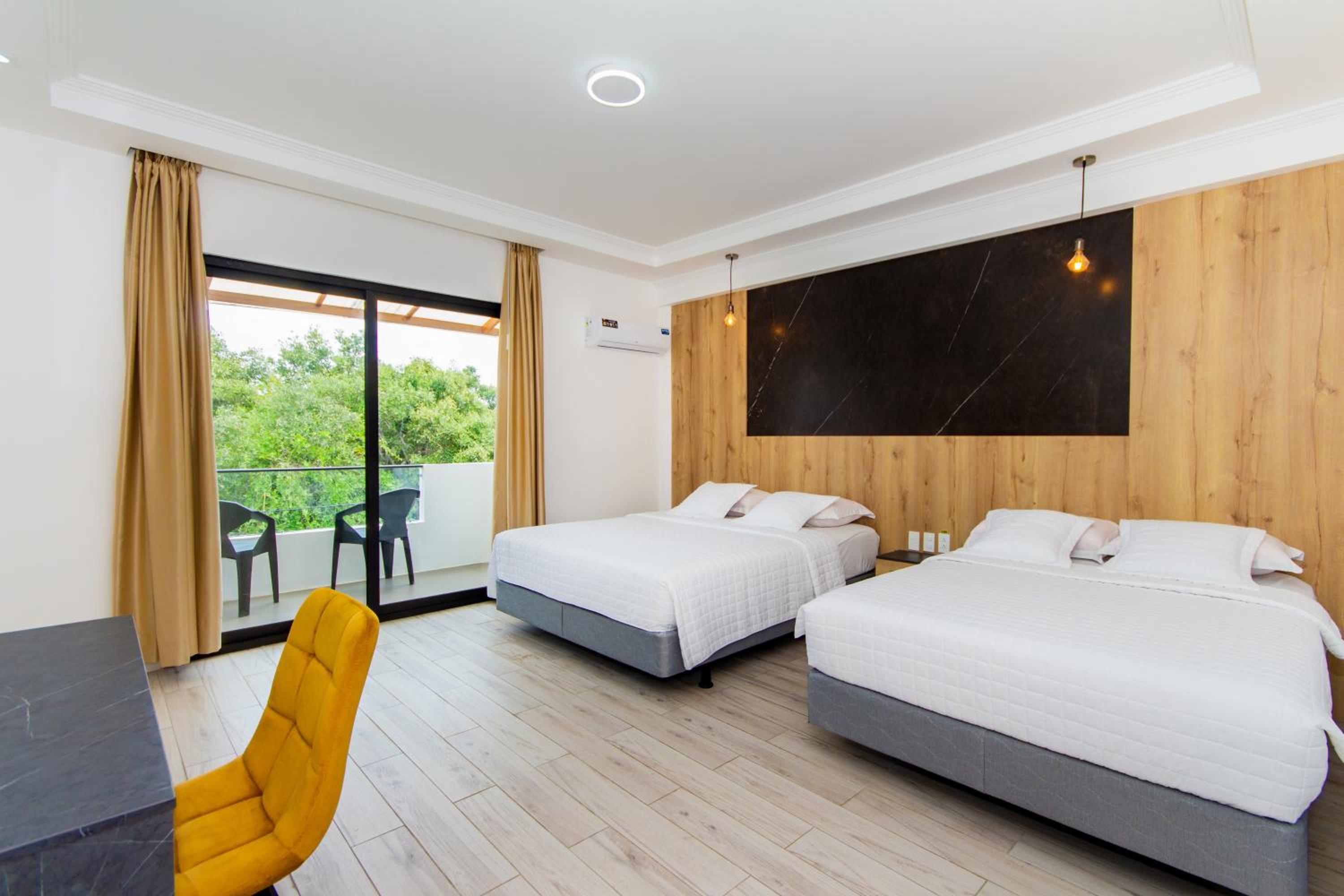 Superior Double Room with Two Double Beds photo 1