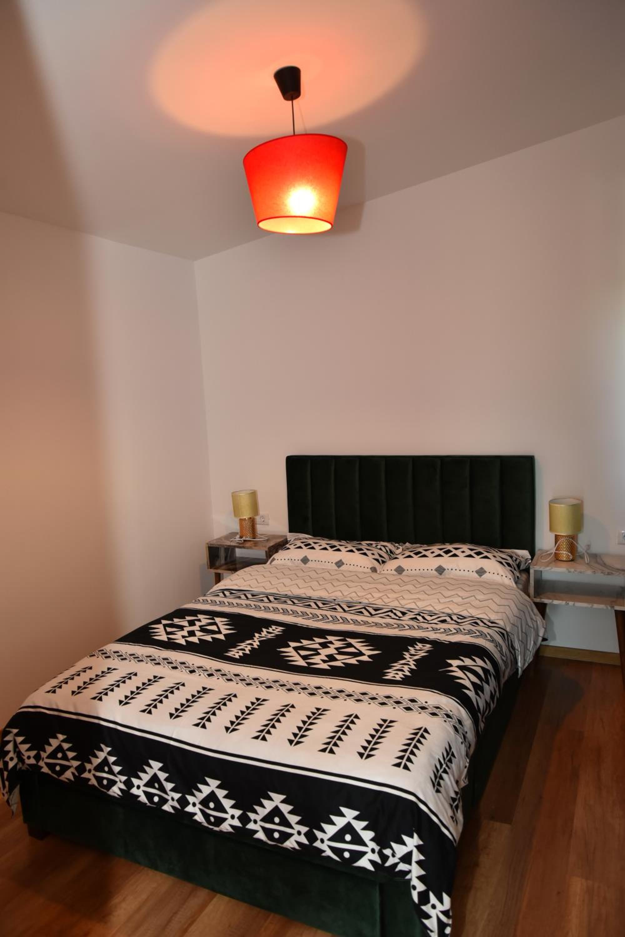 Penthouse Apartment - Photo 3
