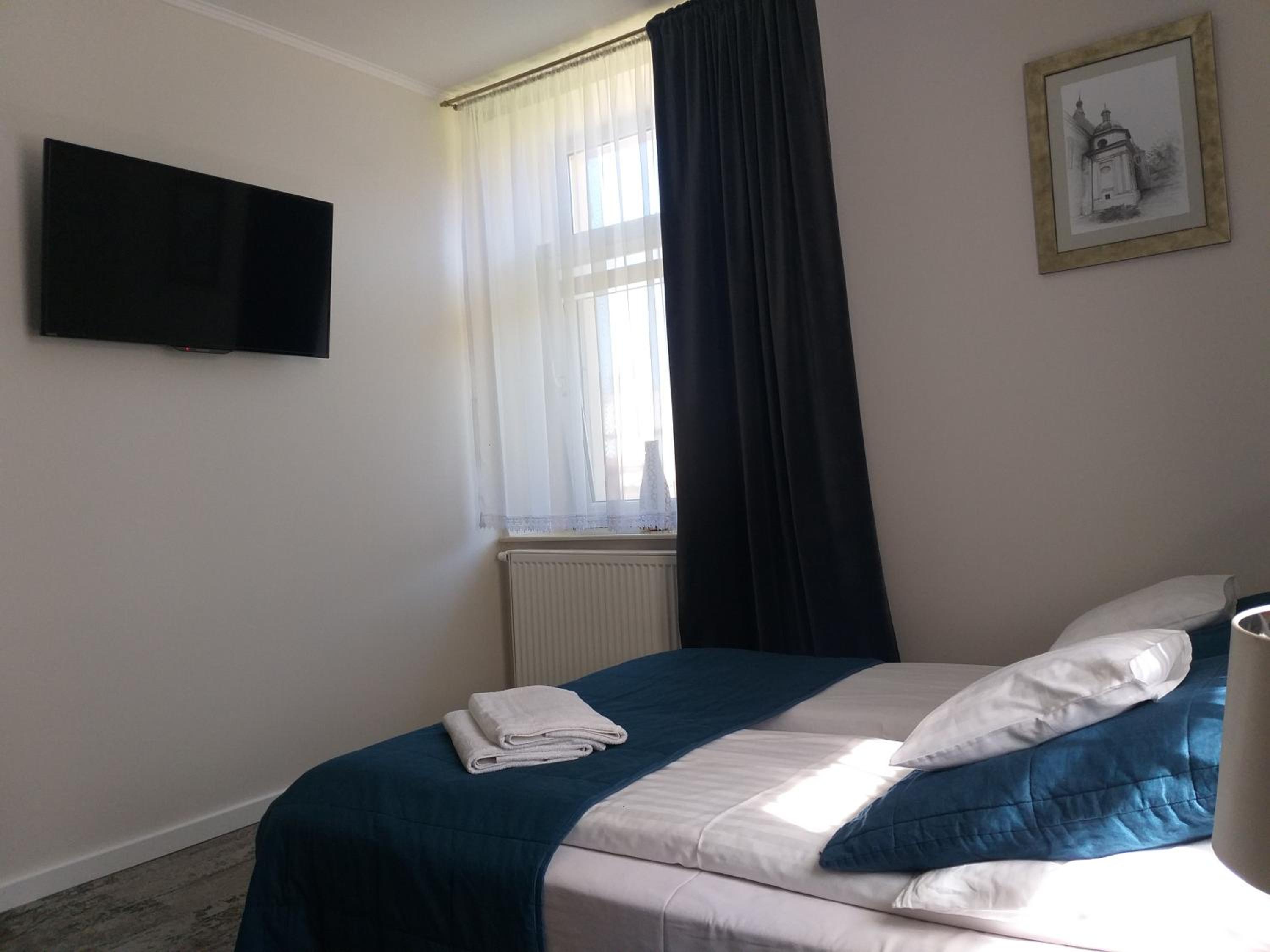 Quadruple Room with Garden View - Photo 12