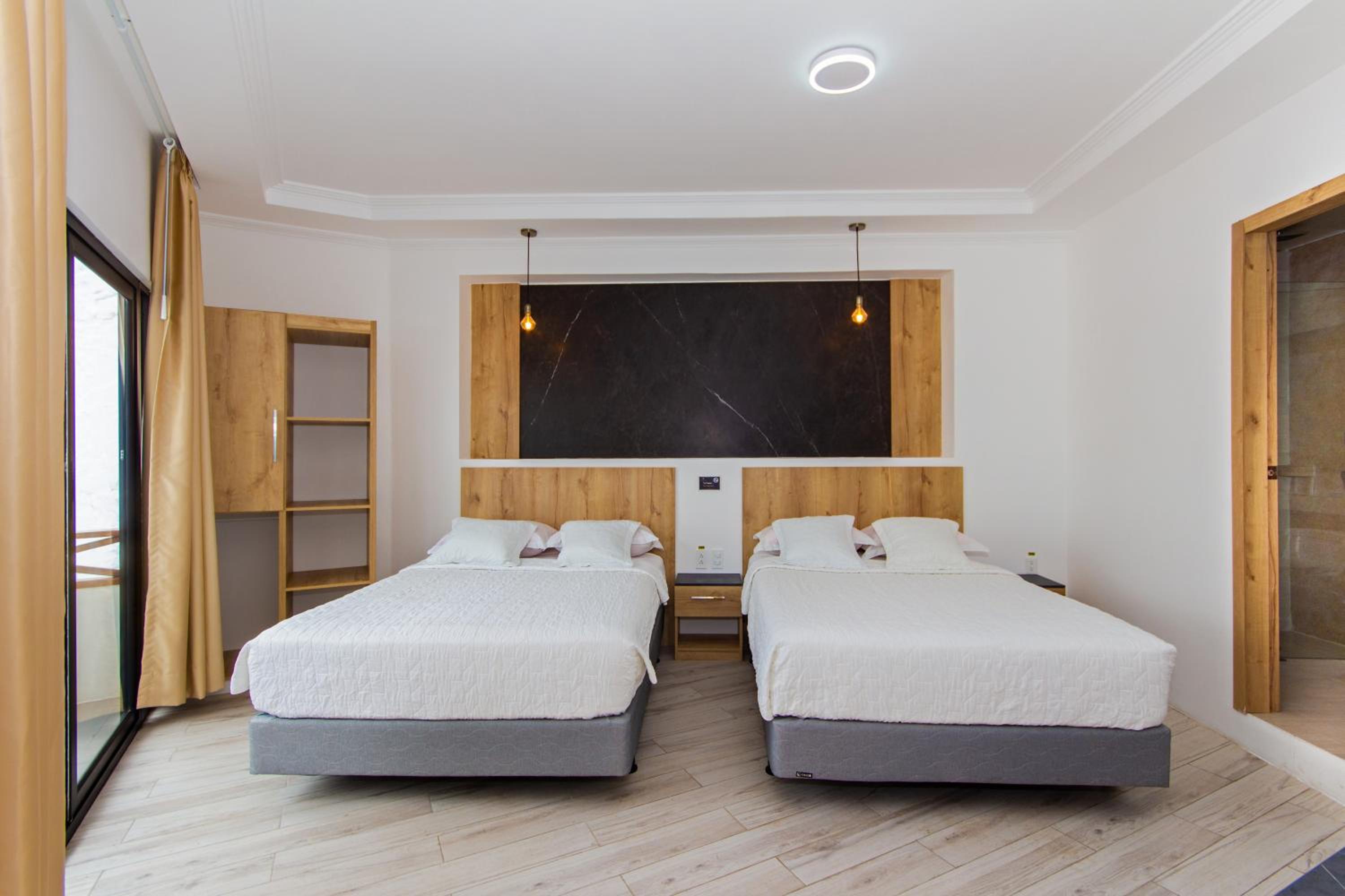 Superior Double Room with Two Double Beds photo 3