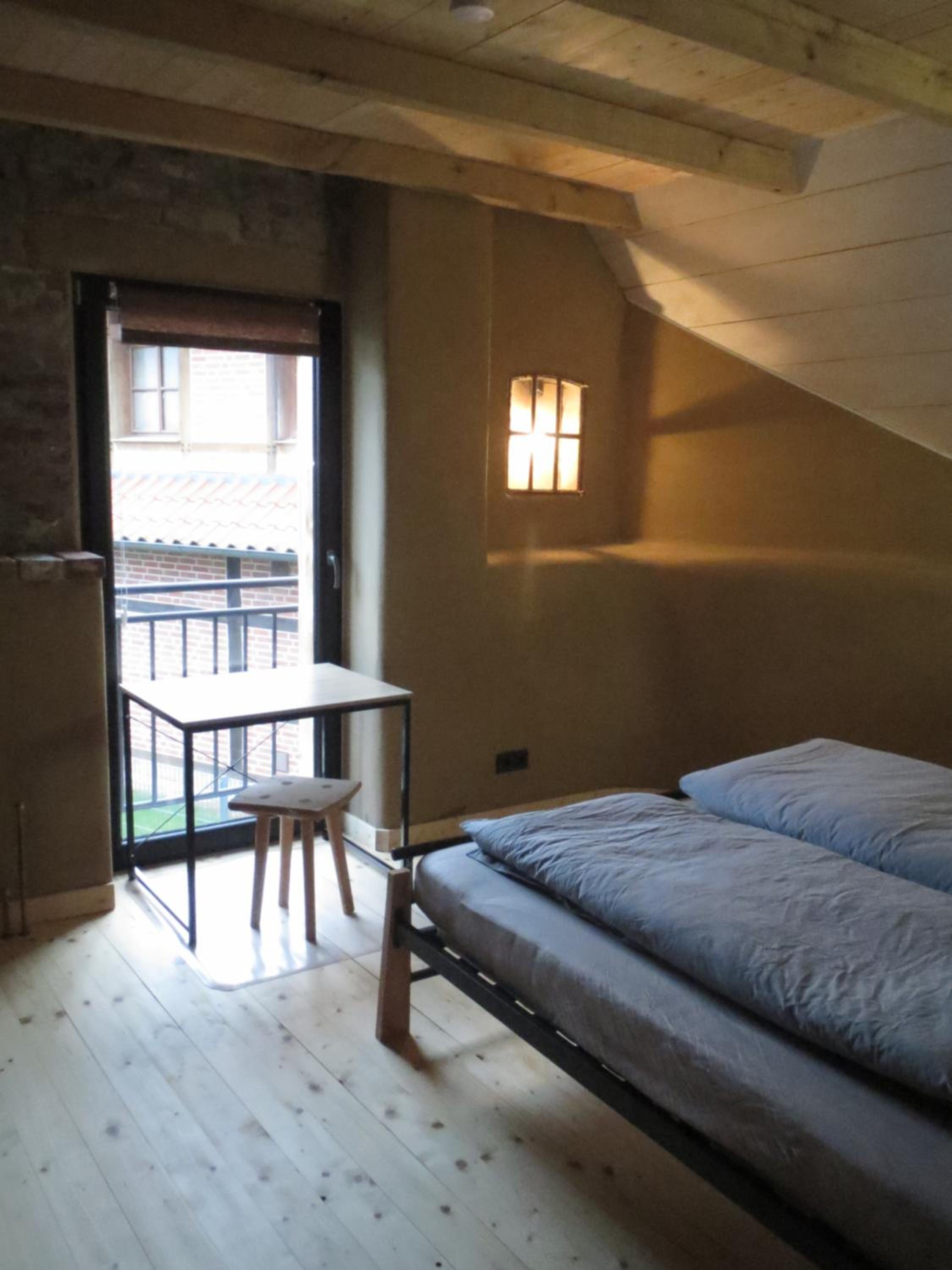 Small Double Room - Photo 2