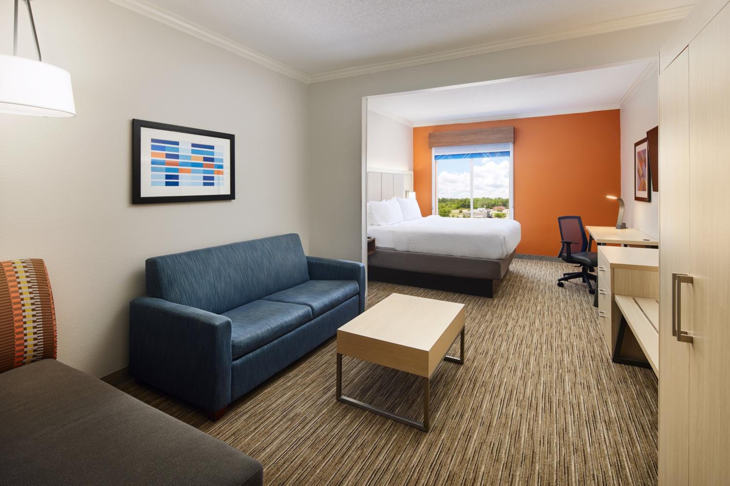 King Suite - Photo 1