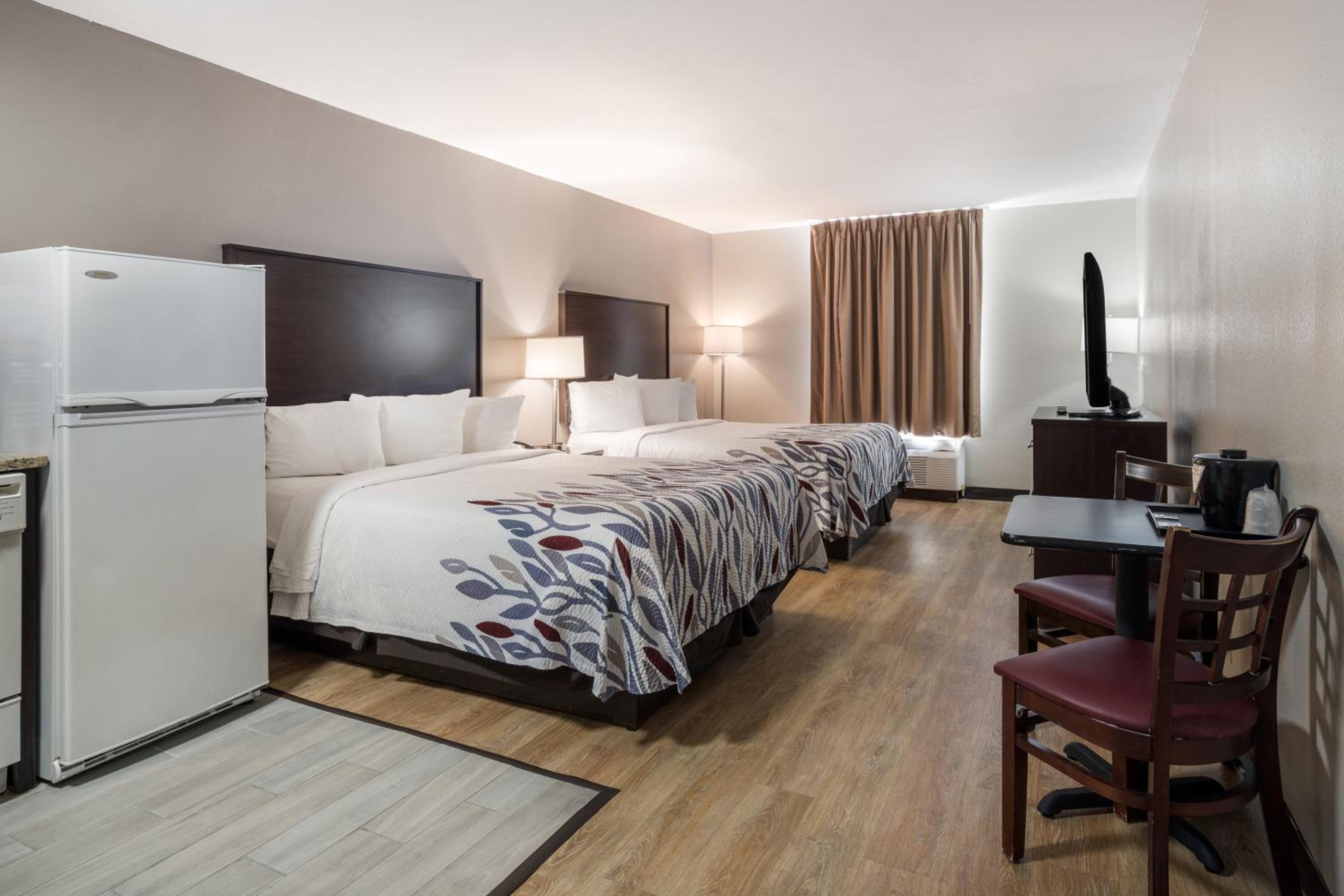  Suite with Two Queen Beds with Kitchen Non-Smoking photo 2