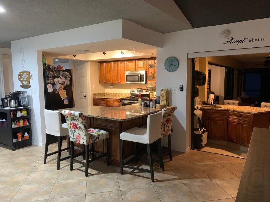 Three-Bedroom House photo 2