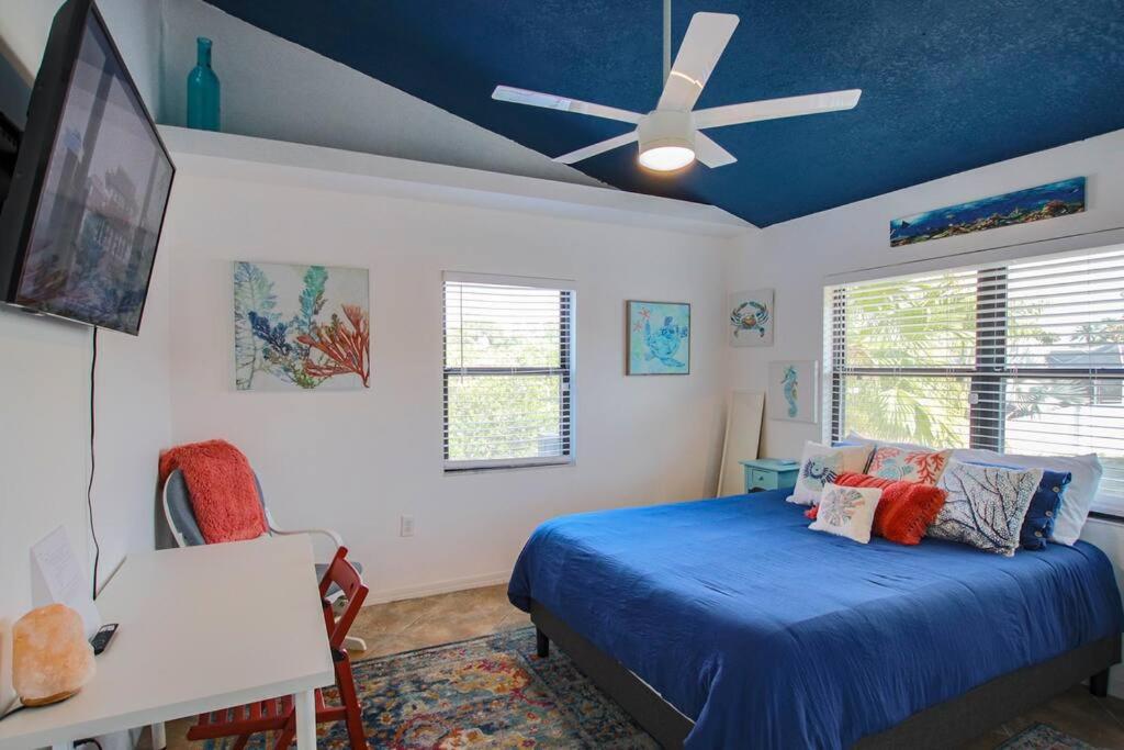 Three-Bedroom House photo 1