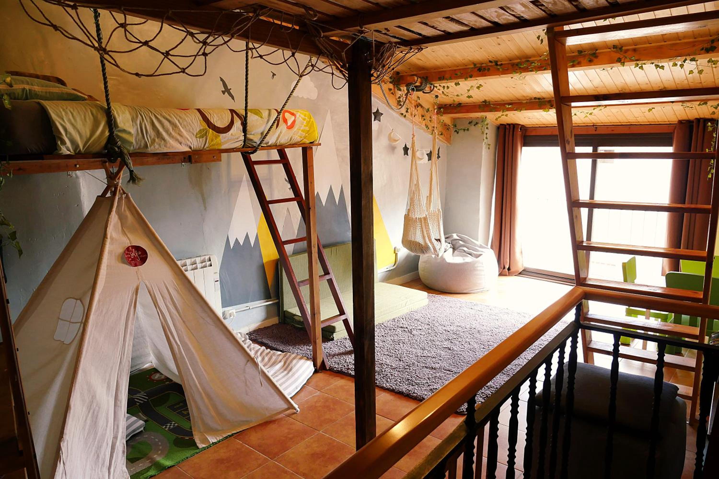 Two-Bedroom House - Photo 1