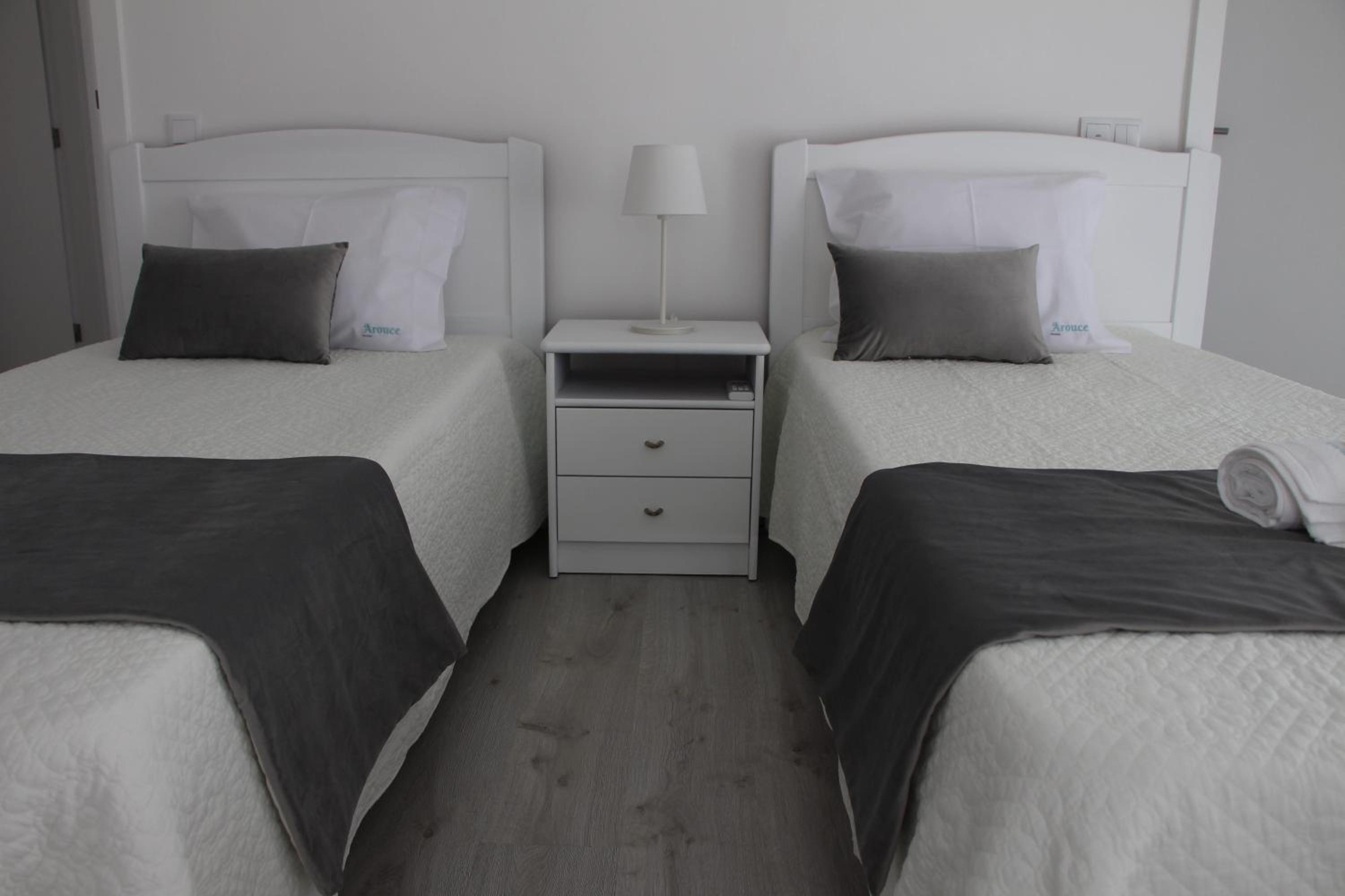 Twin Room - Photo 16