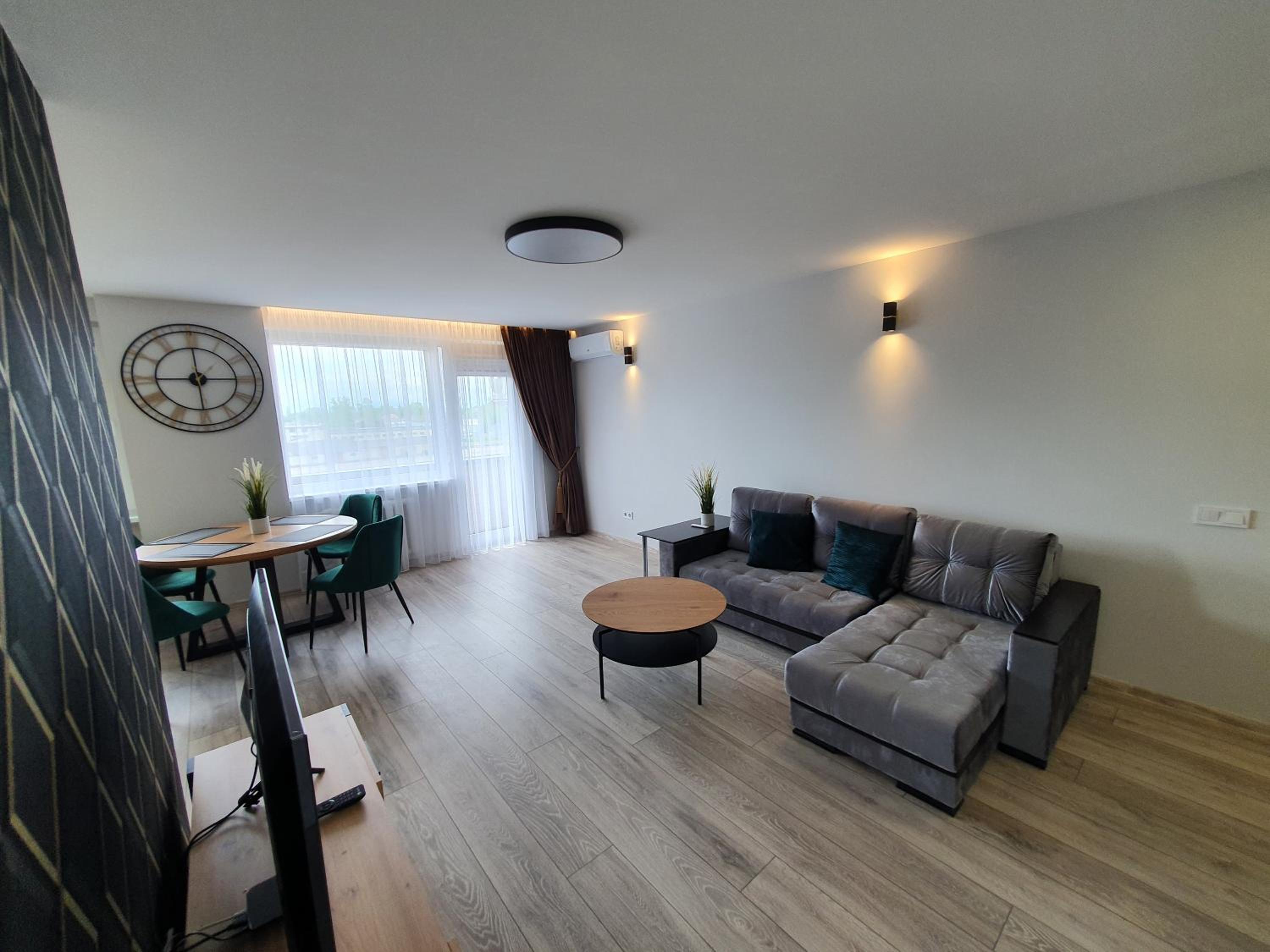 Two-Bedroom Apartment - Photo 8
