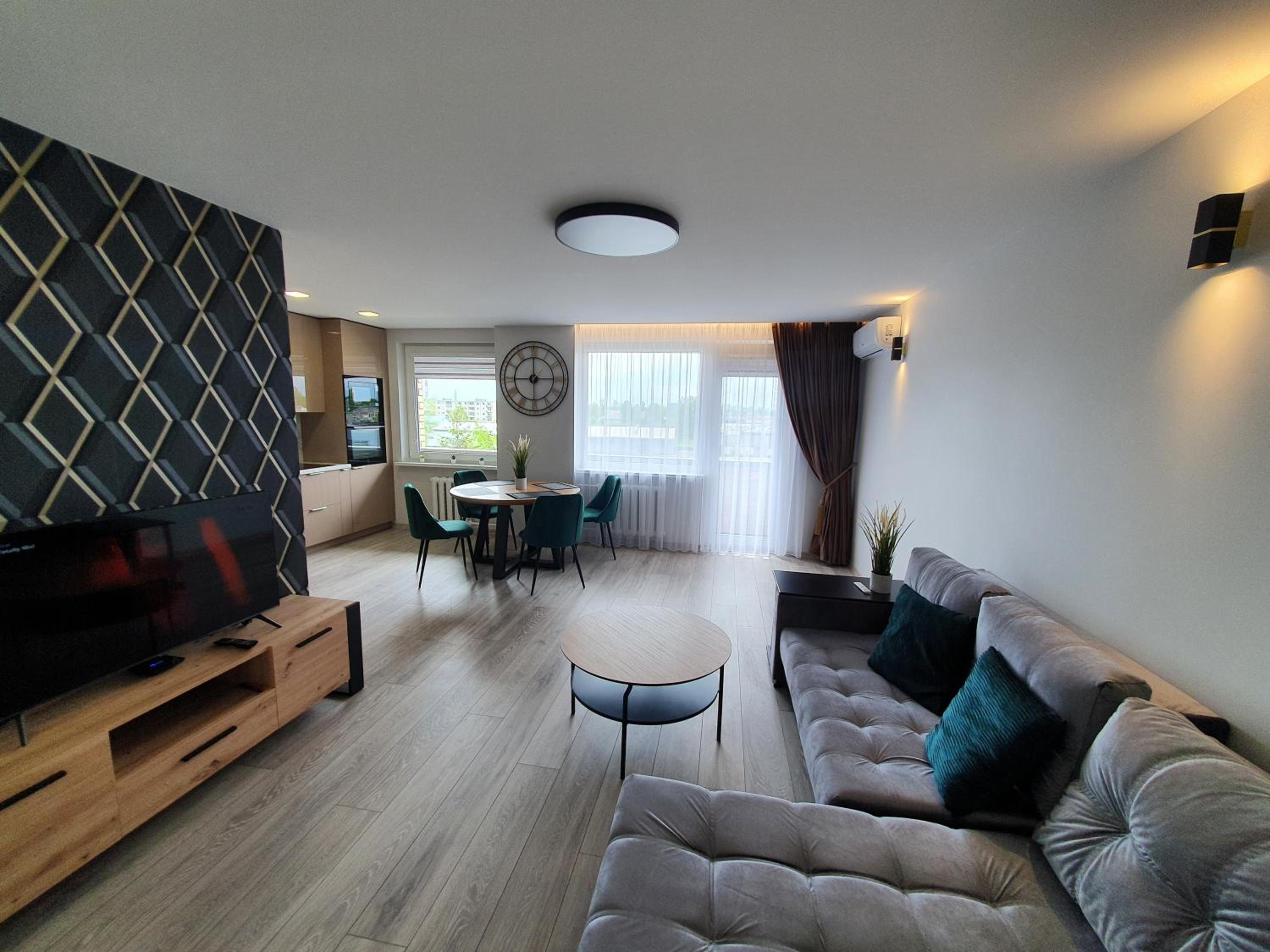 Two-Bedroom Apartment - Photo 6