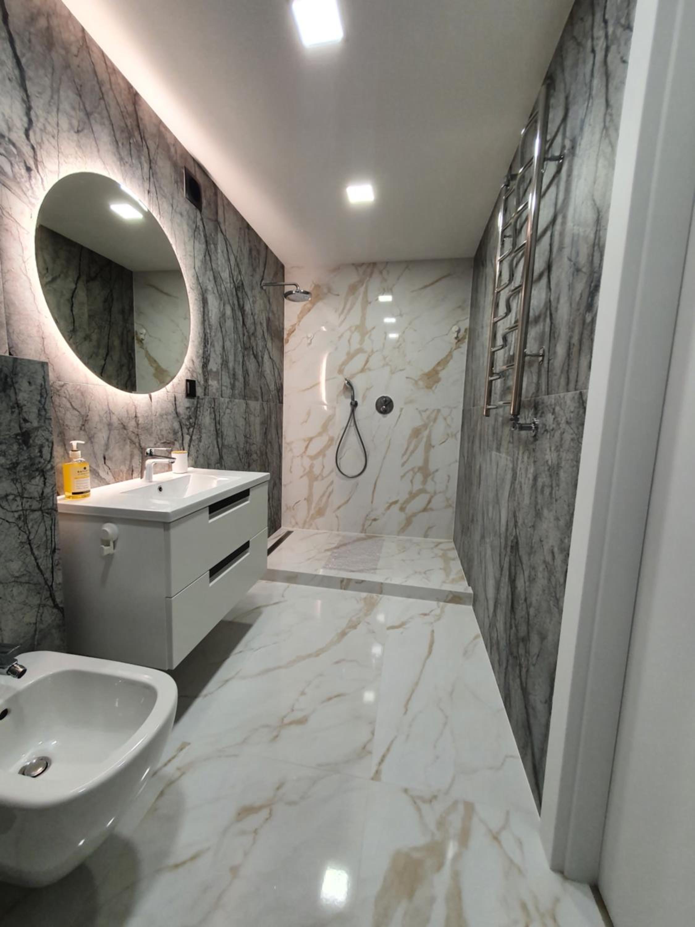 Two-Bedroom Apartment - Photo 17