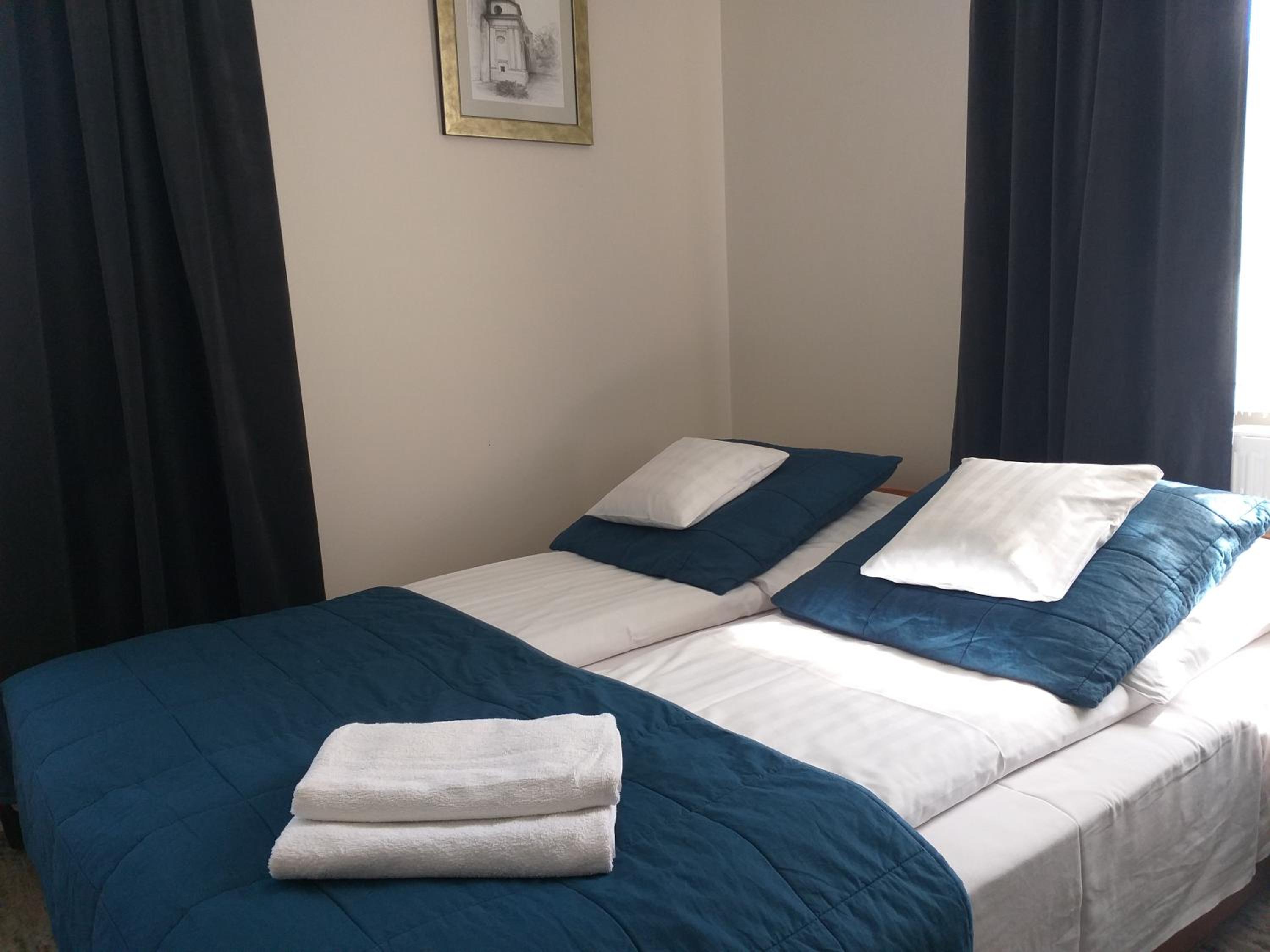 Quadruple Room with Garden View - Photo 8