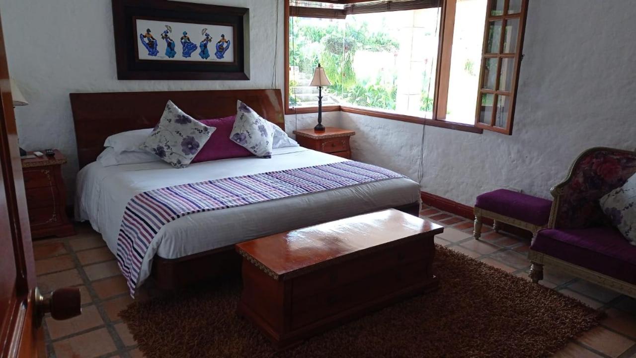 Deluxe King Room photo 1