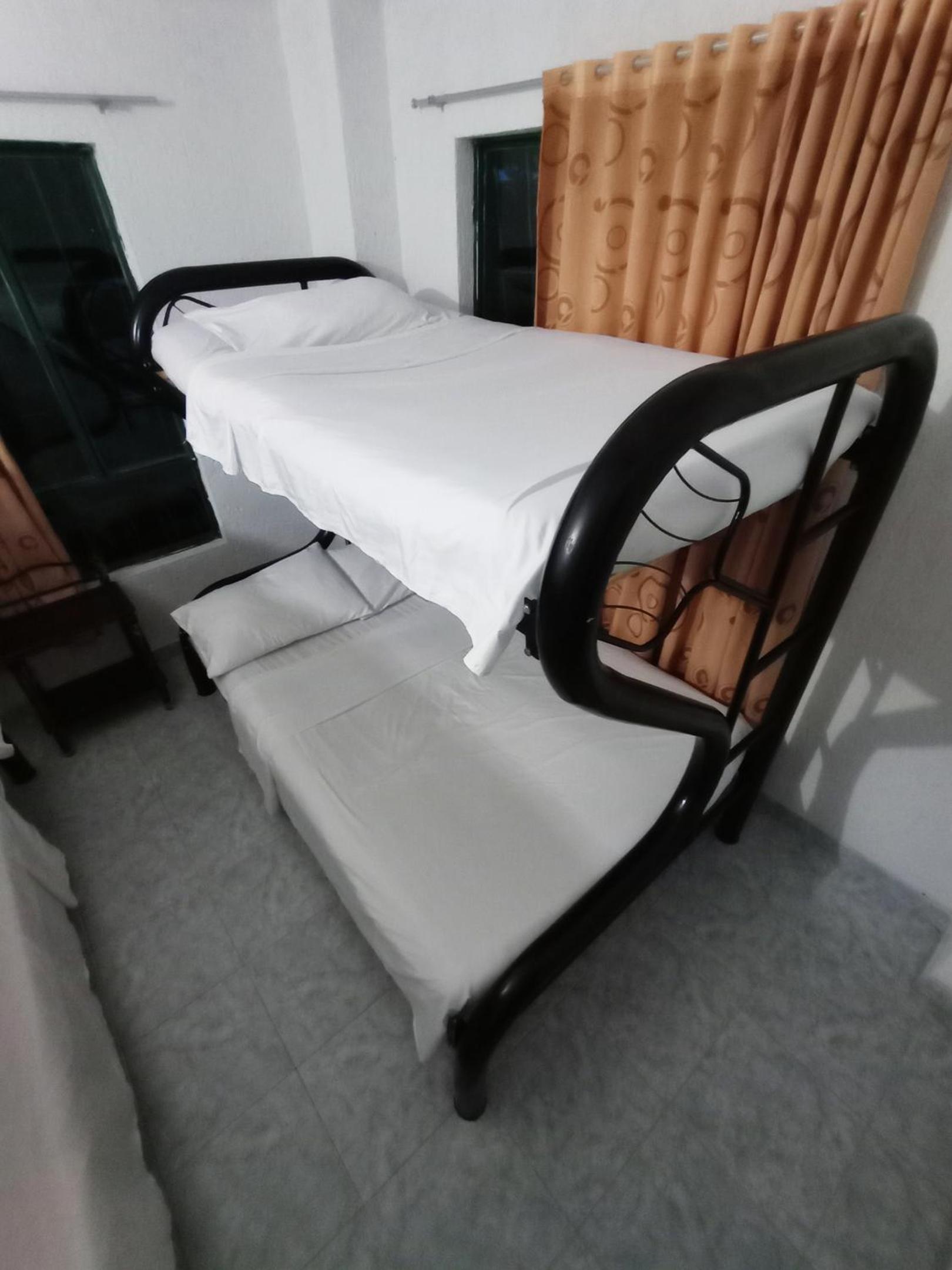 Mixed Dormitory Room photo 3