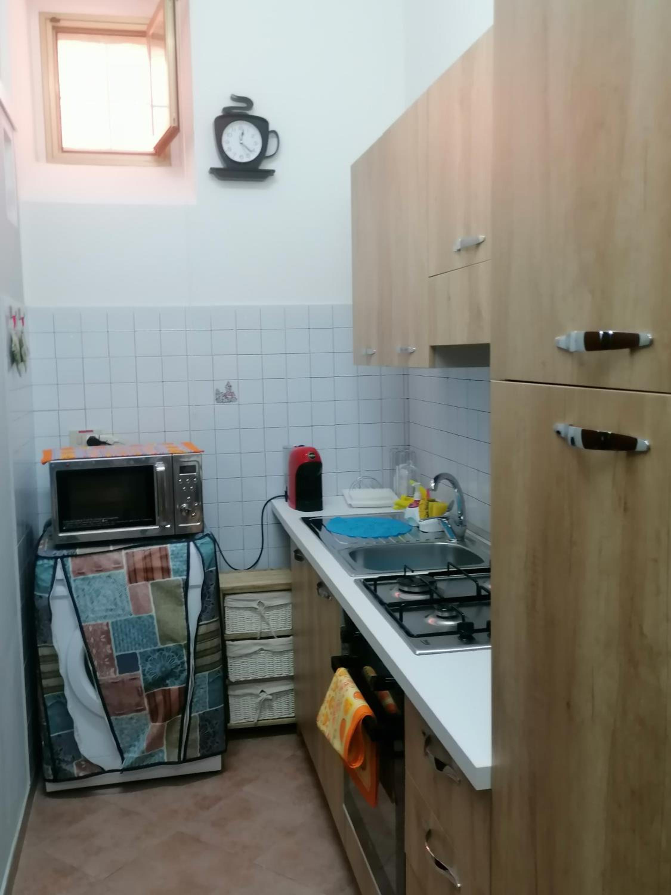 One-Bedroom House - Photo 4