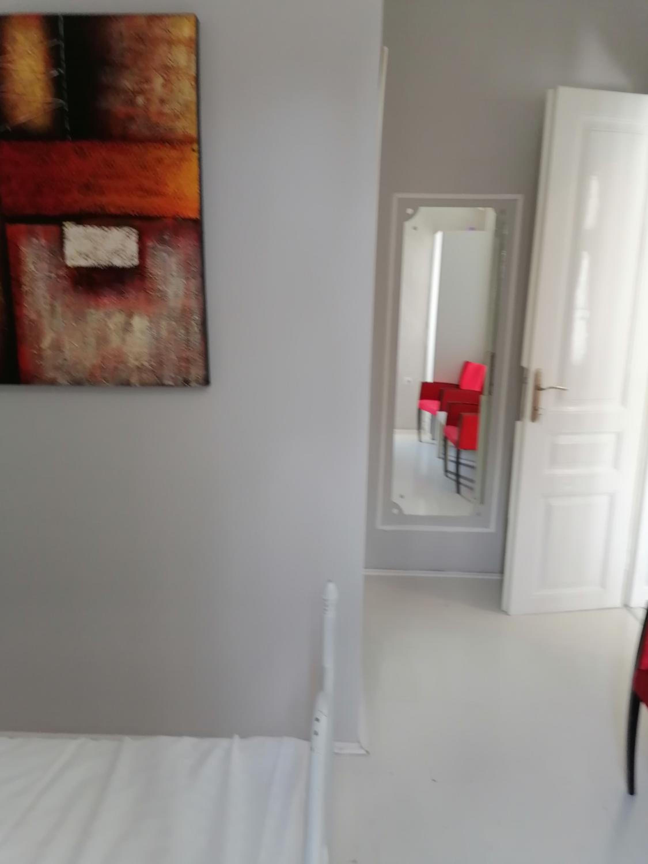 Single Room with Private Bathroom photo 1