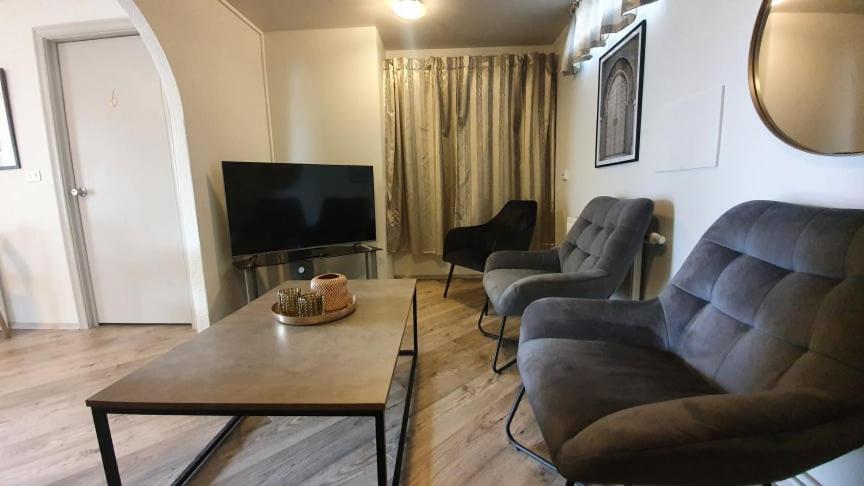 Double Room with Sea View - Photo 12