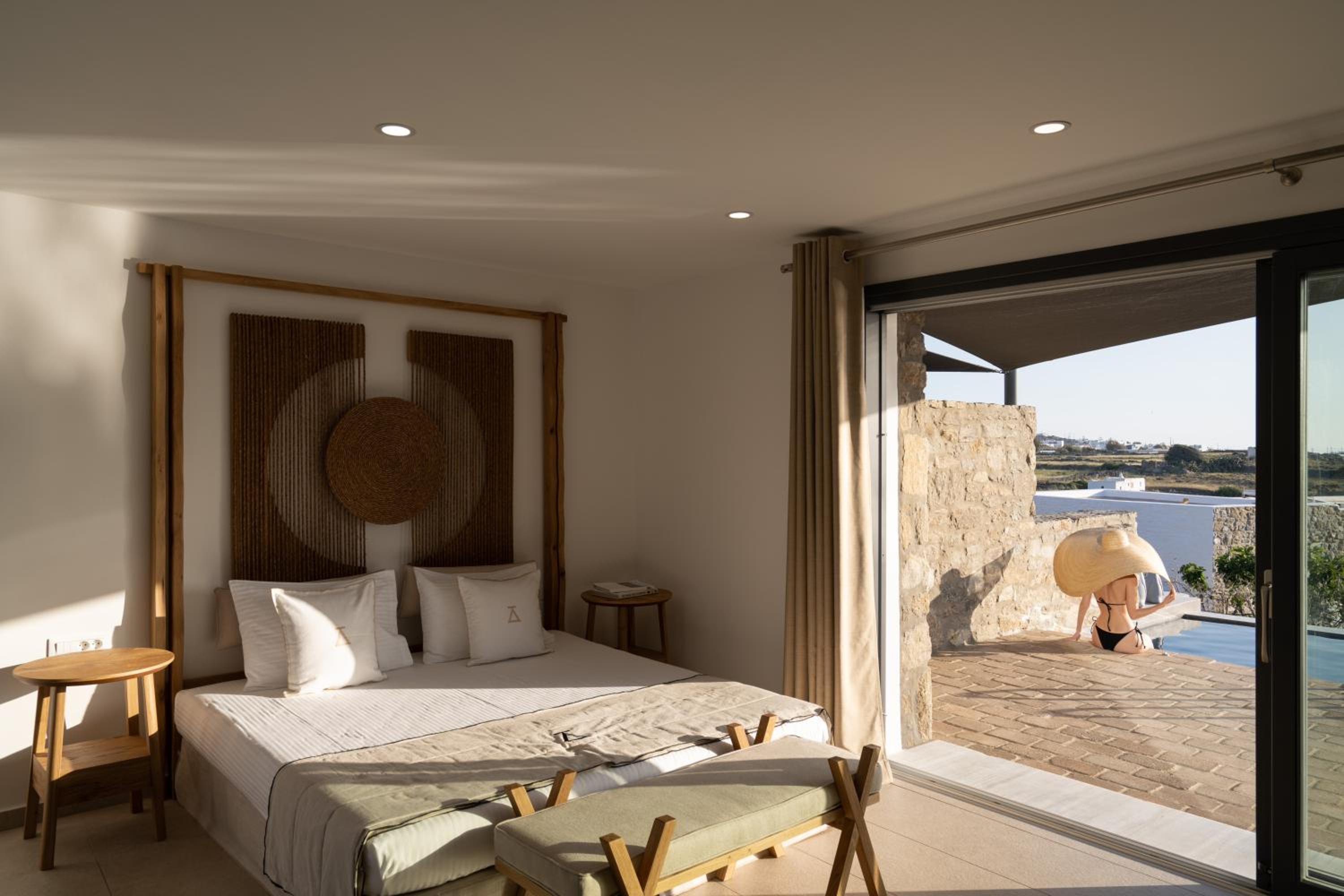 Junior Suite with private pool (Elia) - Photo 3