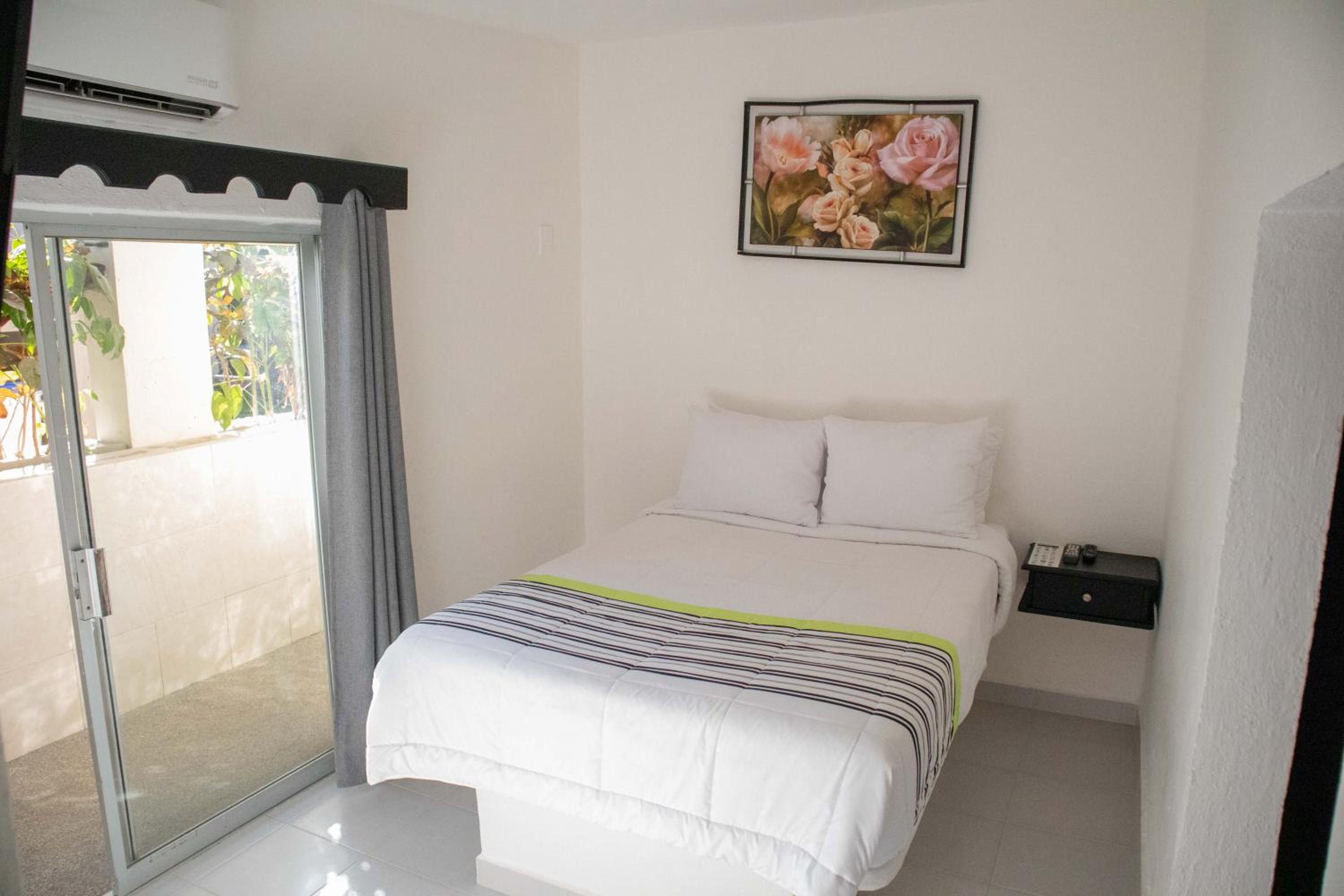 Junior Suite Poolside