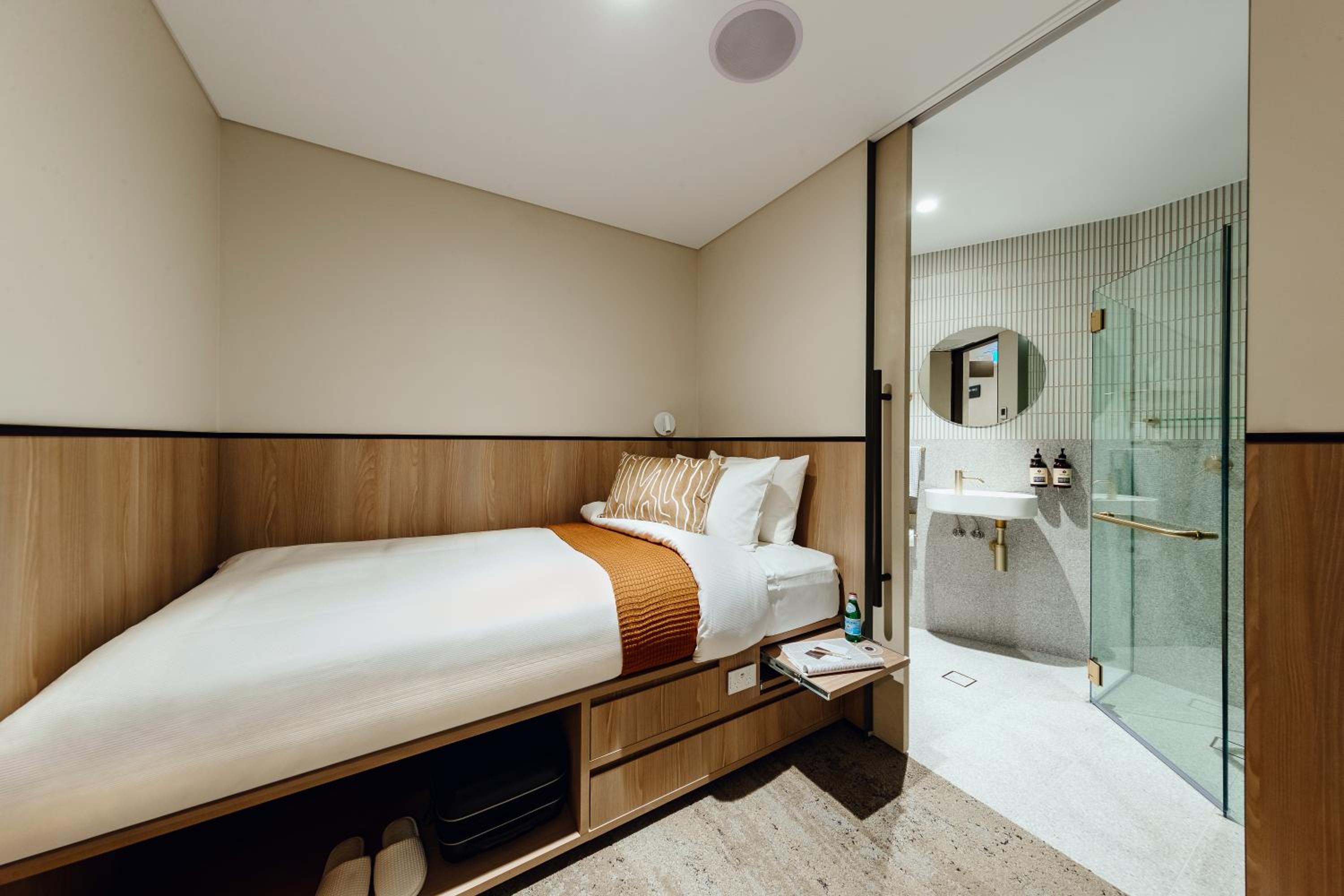 Single Room (Overnight Stay)