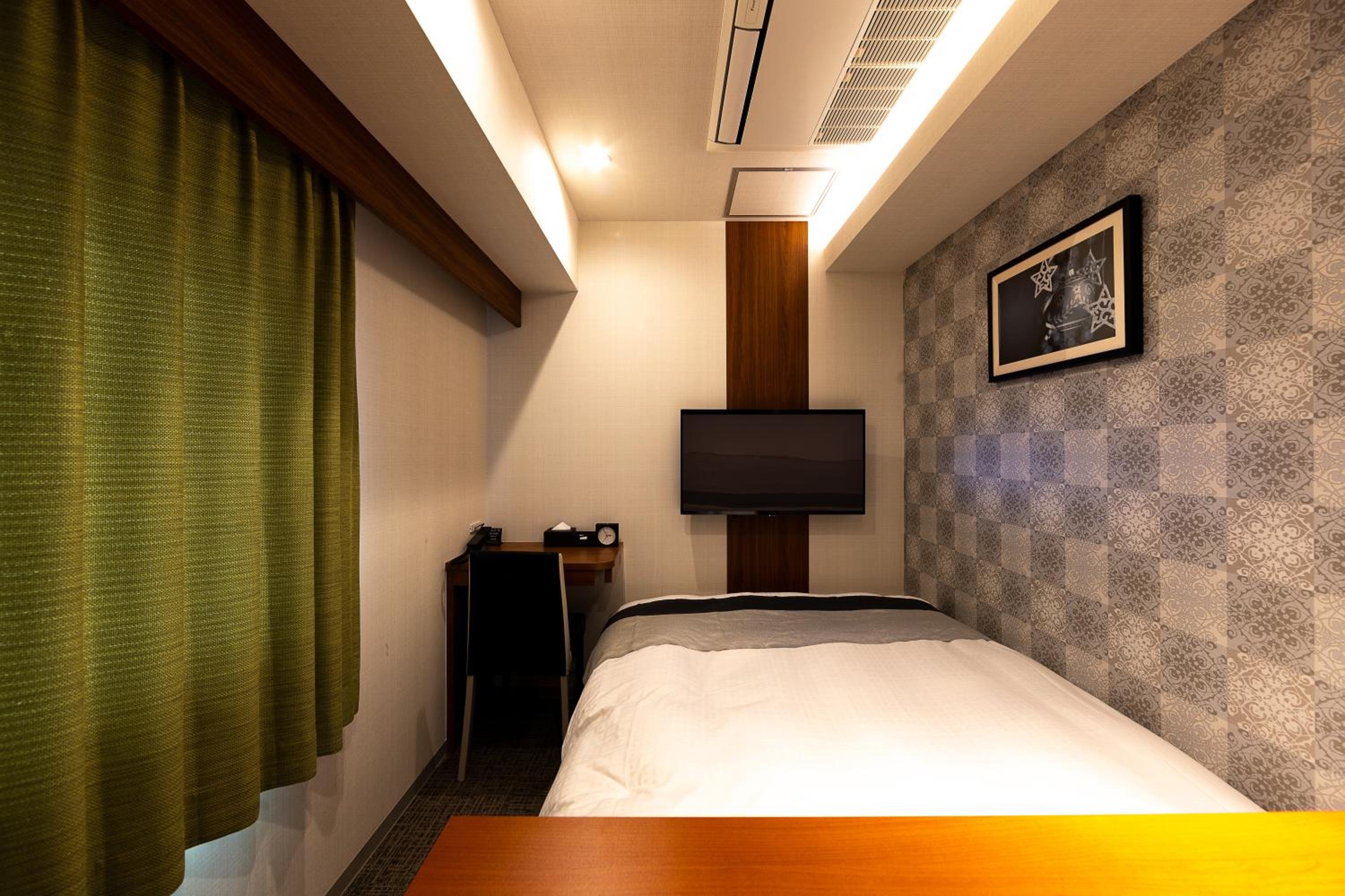 Small Double Room - Photo 5
