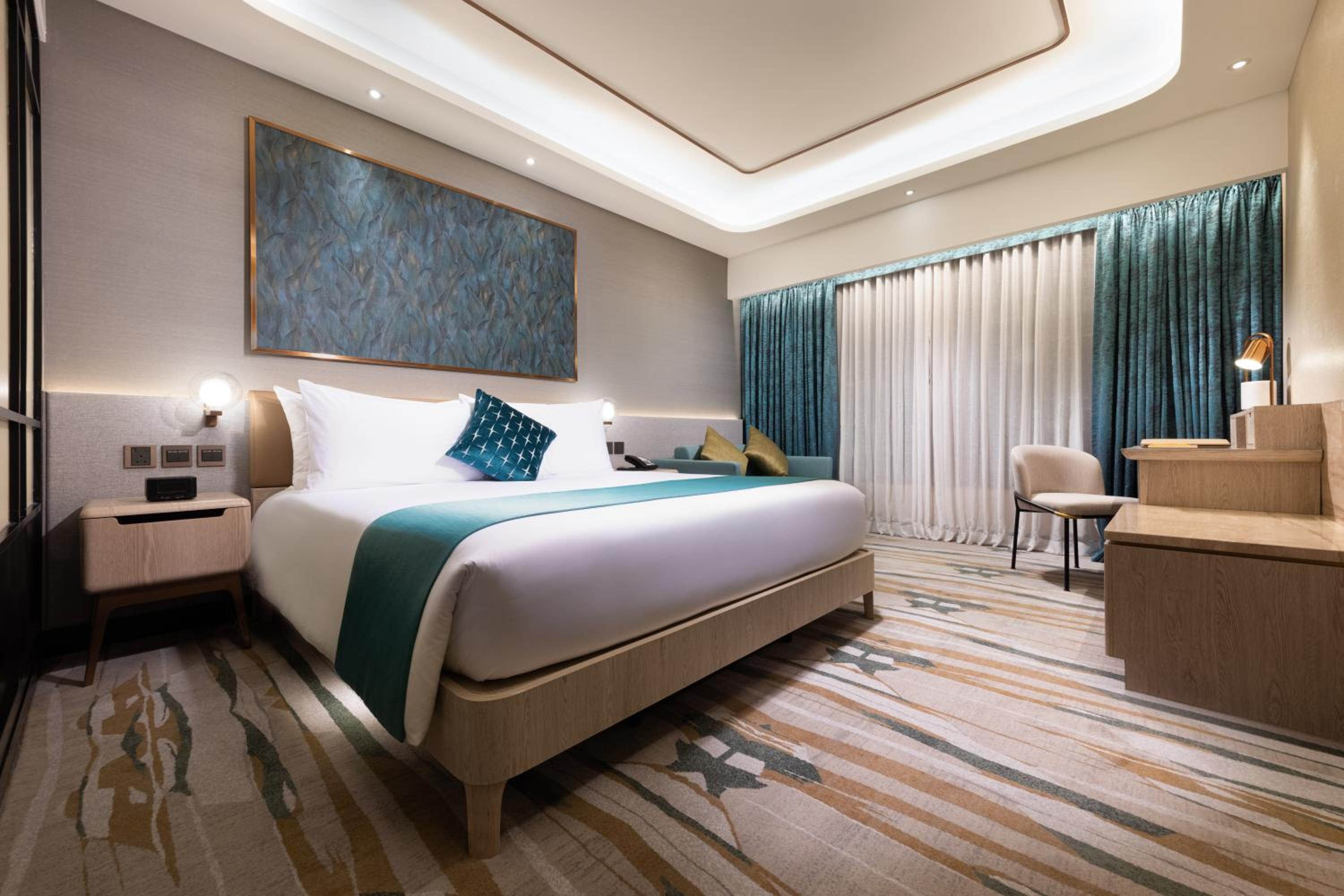 Fabulous Spring Hotel Package - Maison L'OCCITANE Deluxe King Room (includes breakfast for 2)