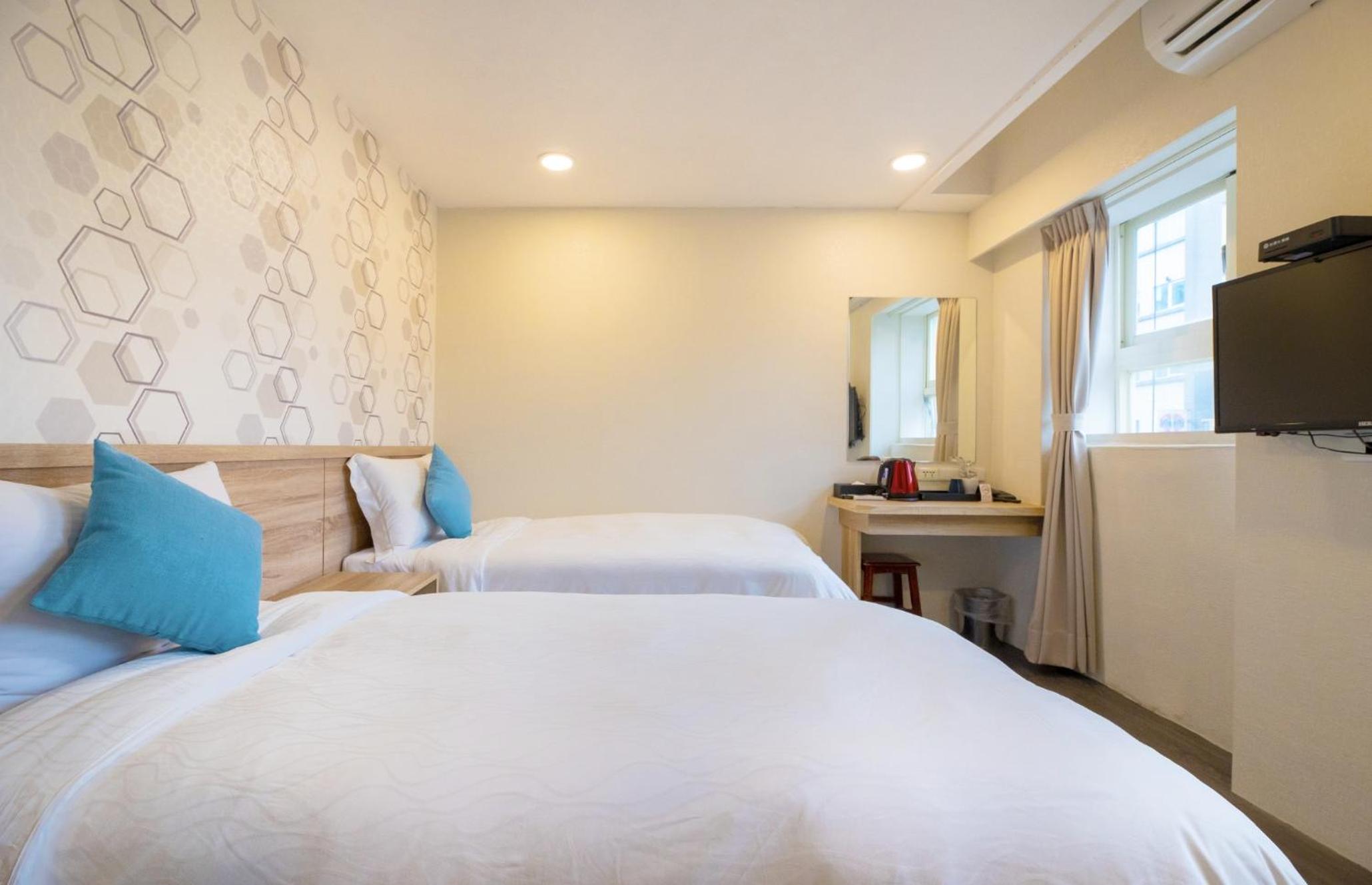 Deluxe Twin Room