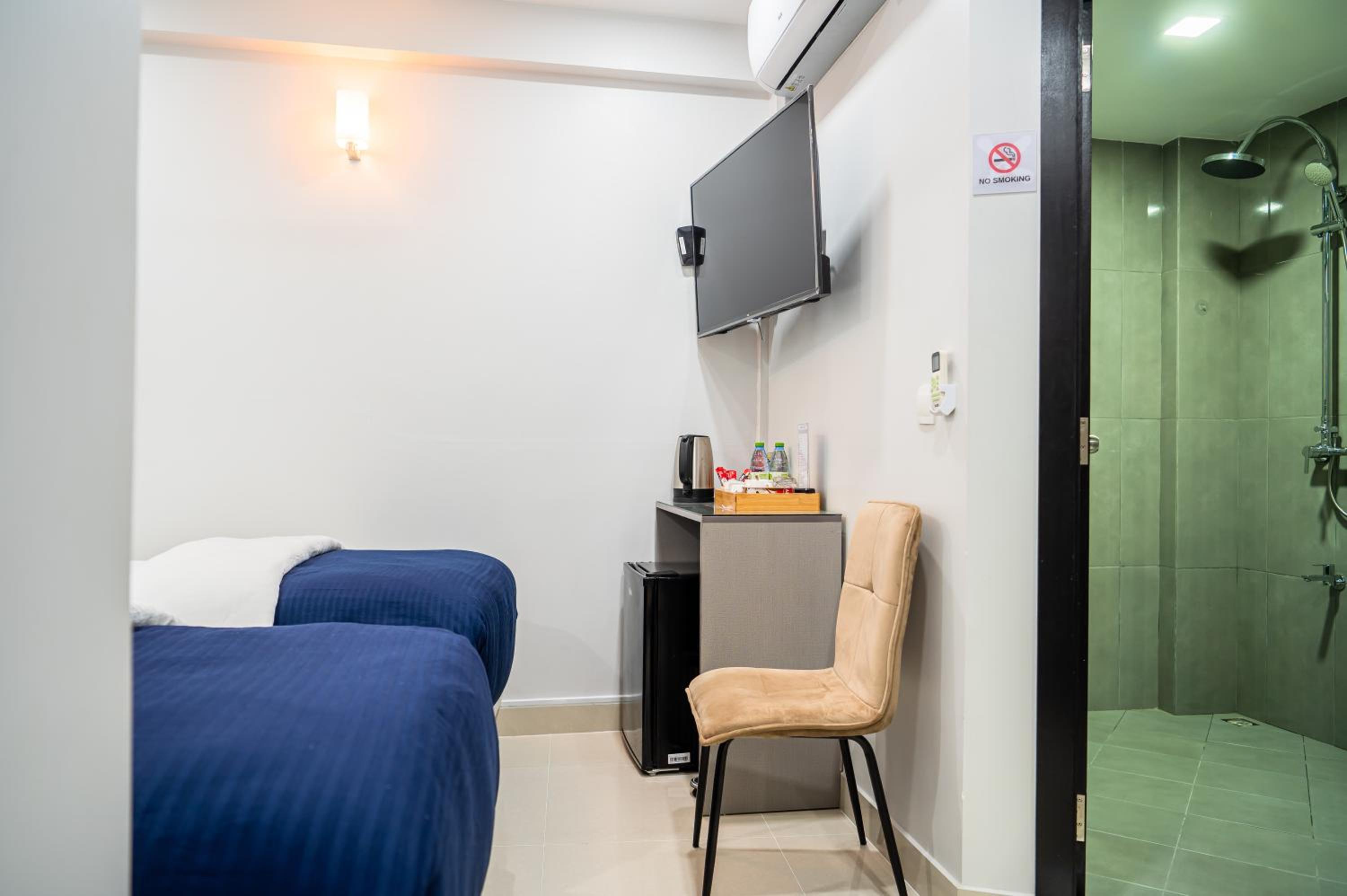 Deluxe Double or Twin Room - Photo 4
