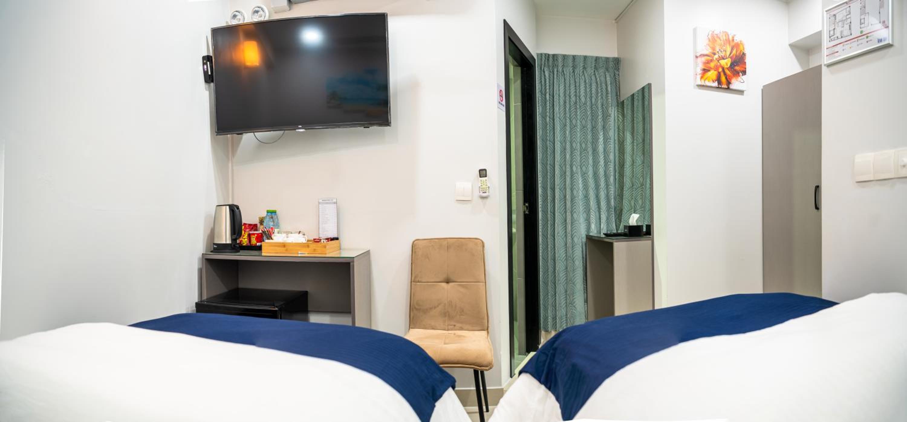 Deluxe Double or Twin Room - Photo 6