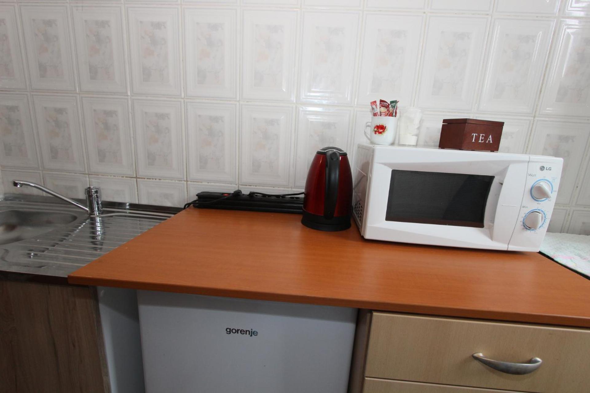 One-Bedroom Apartment - Photo 8