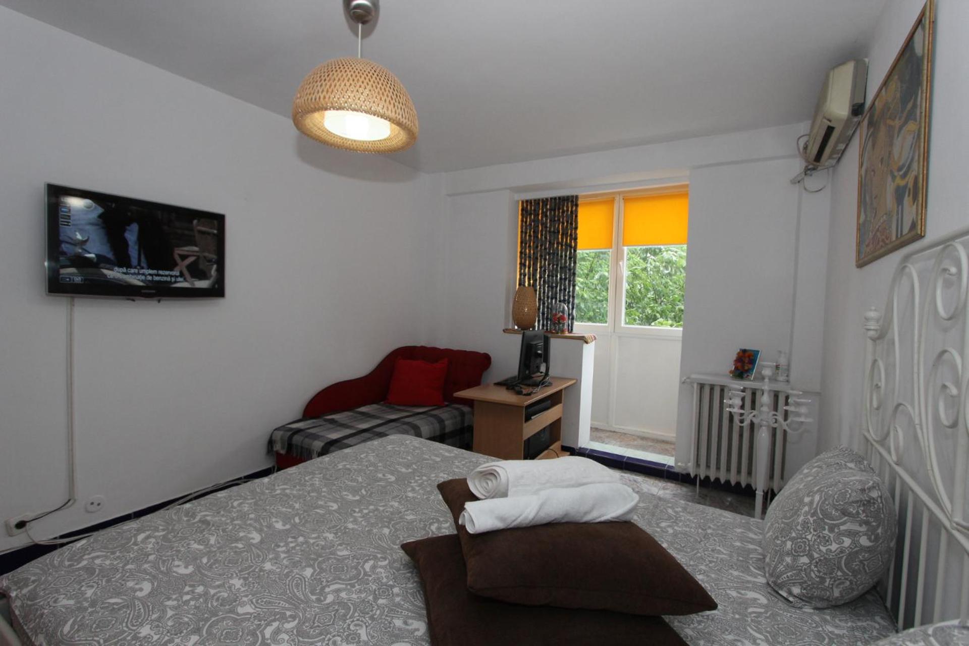 One-Bedroom Apartment - Photo 15