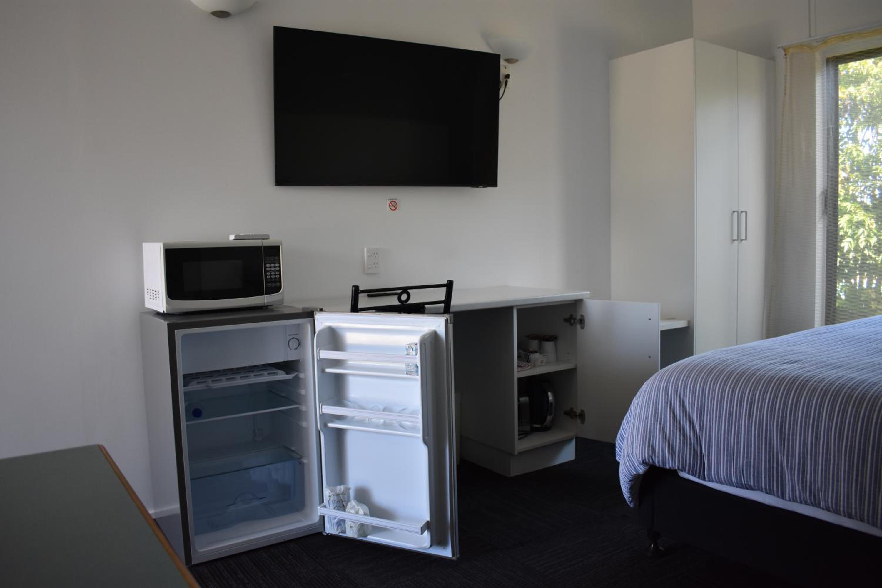 Queen Room photo 1