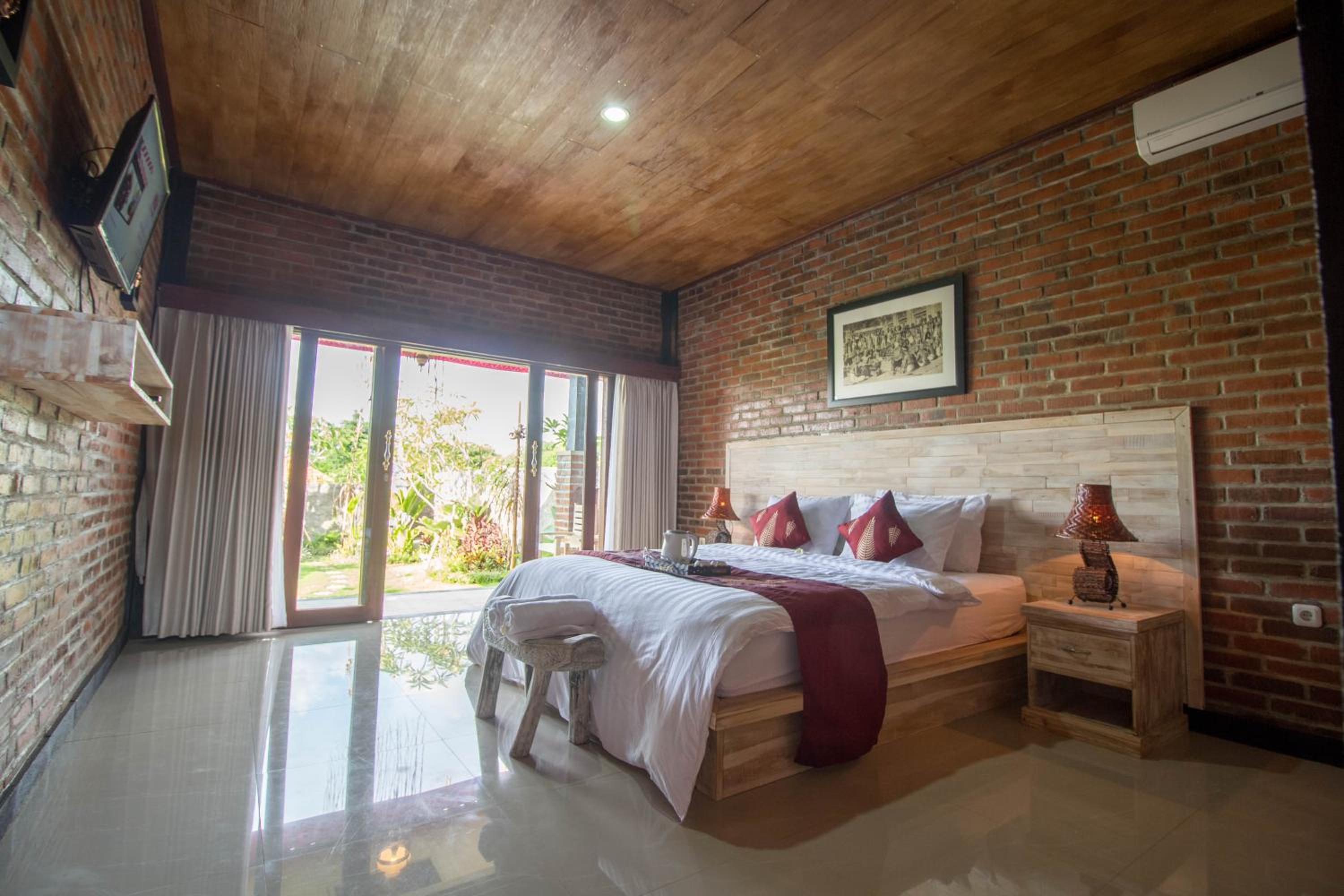 Double Room - Photo 6