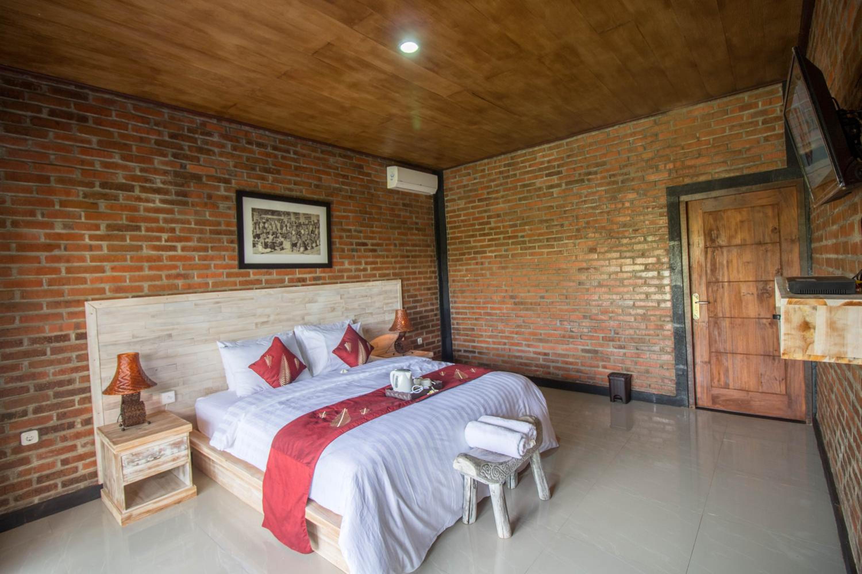 Double Room - Photo 5
