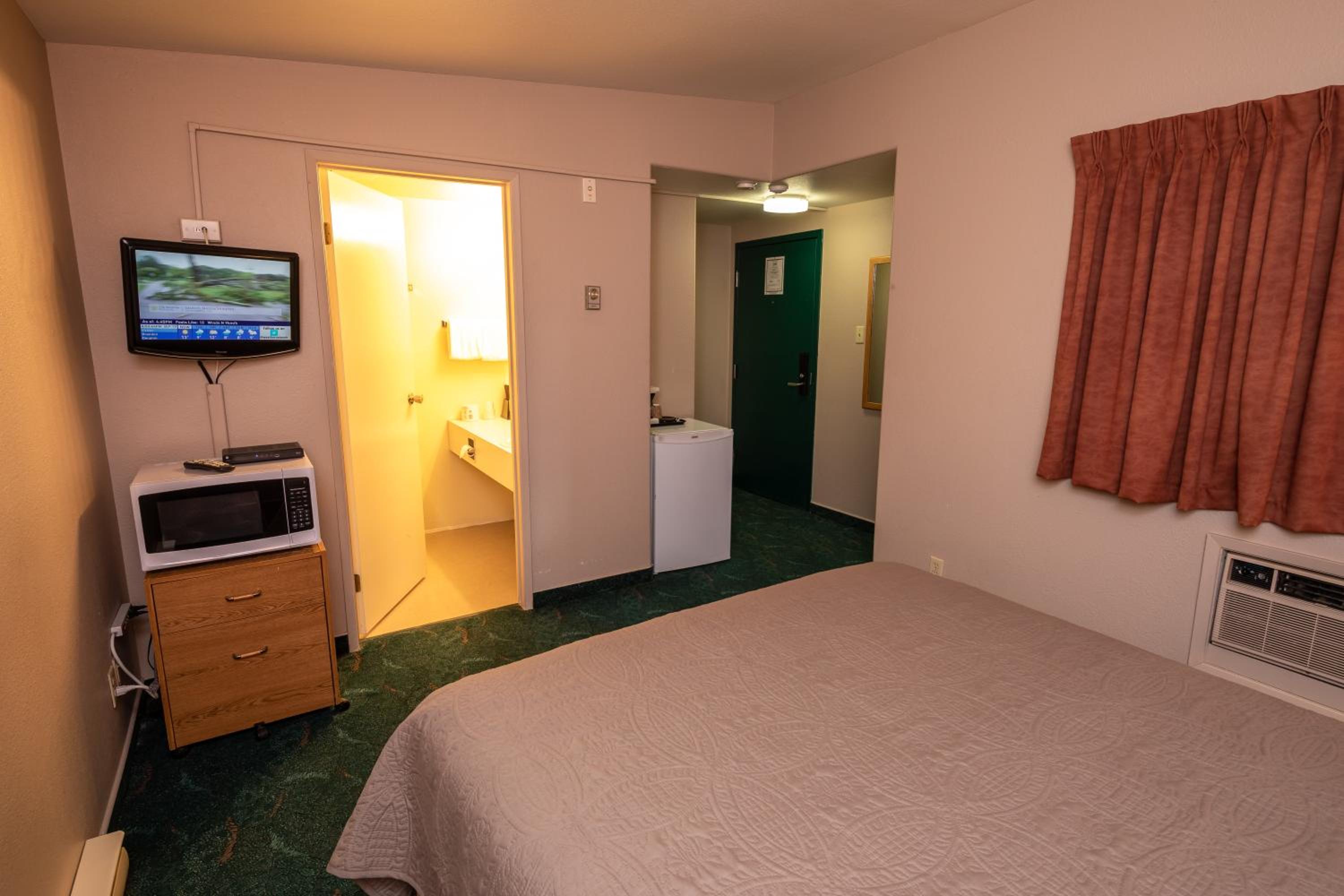 Double Room - Non-Smoking photo 1