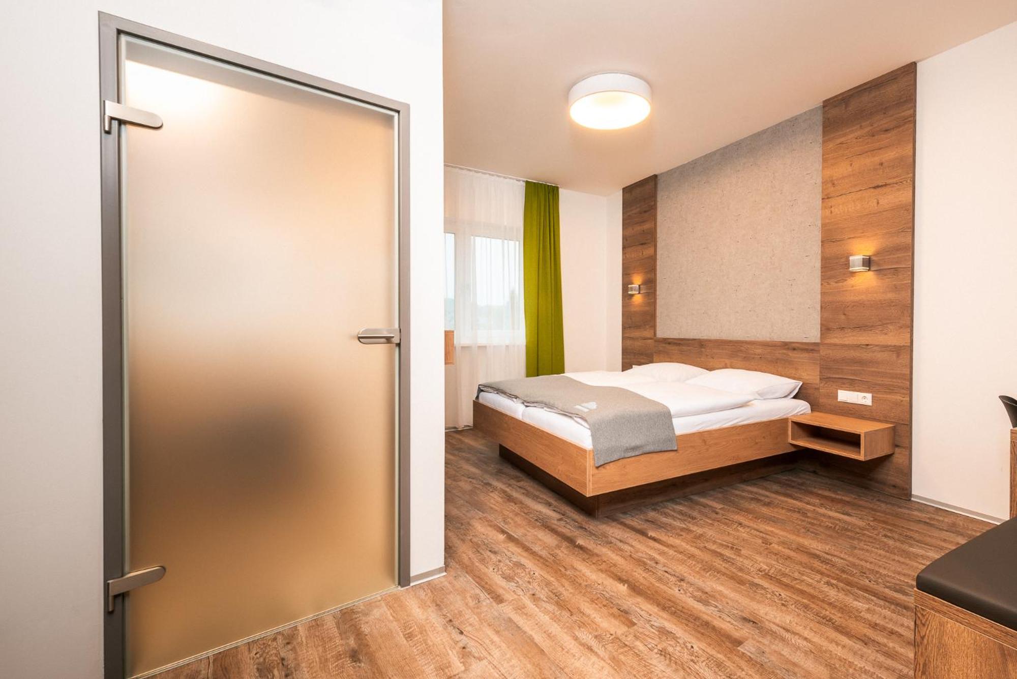 Double Room - Photo 4